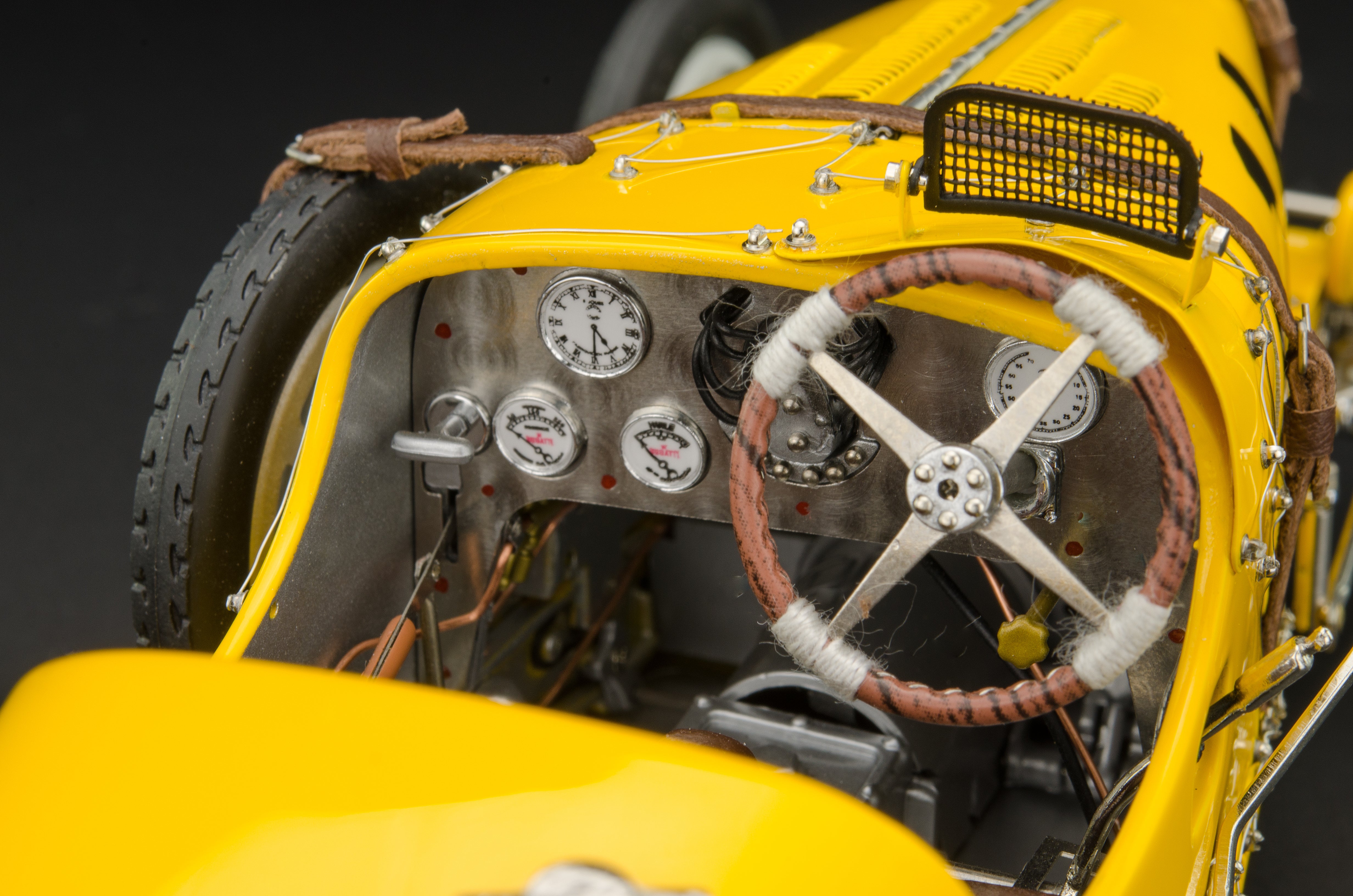 Bugatti T35 Nation Color Project - Belgien #14 LE 500 St. CMC M-100 008