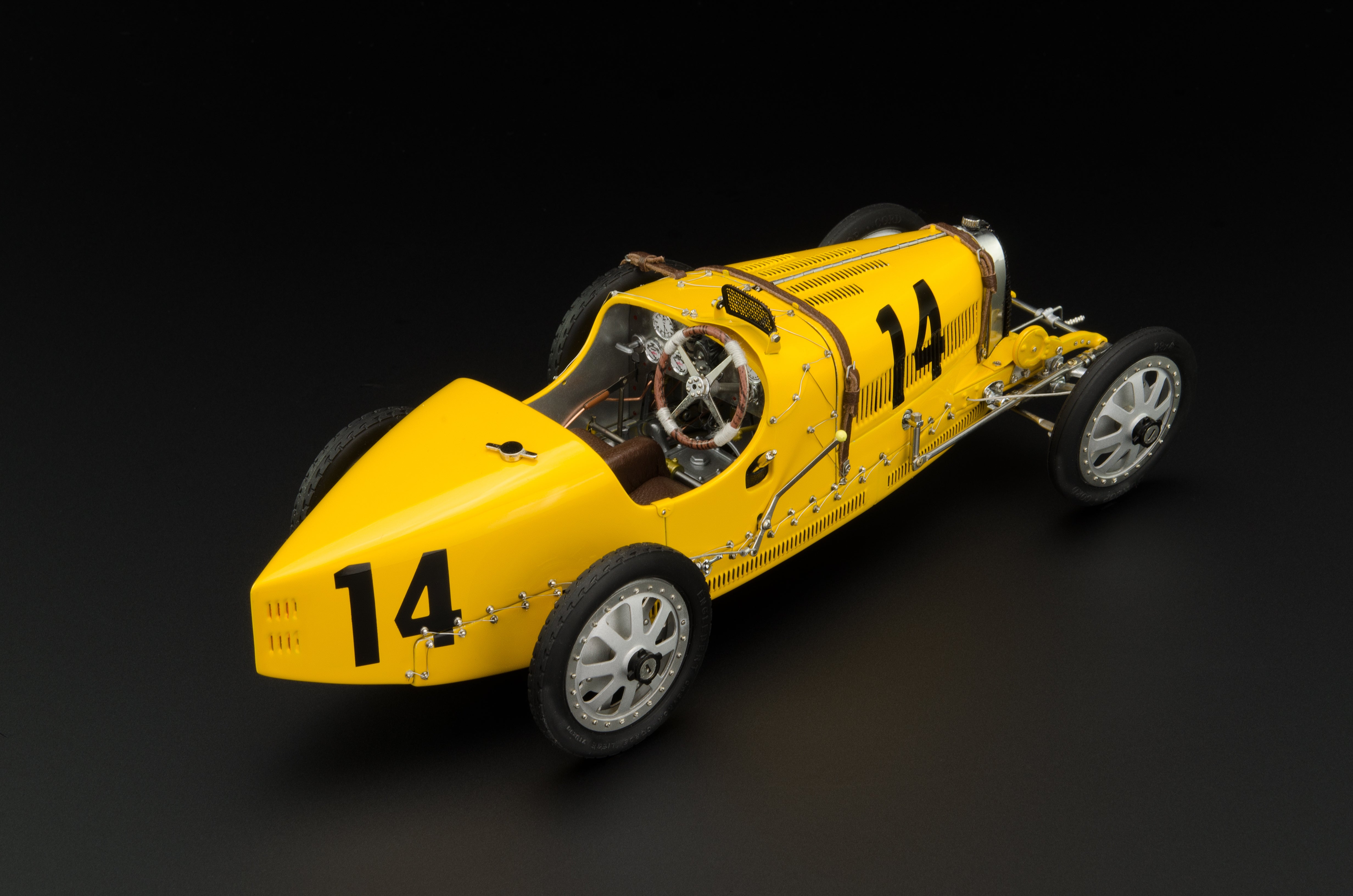 Bugatti T35 Nation Color Project - Belgien #14 LE 500 St. CMC M-100 008
