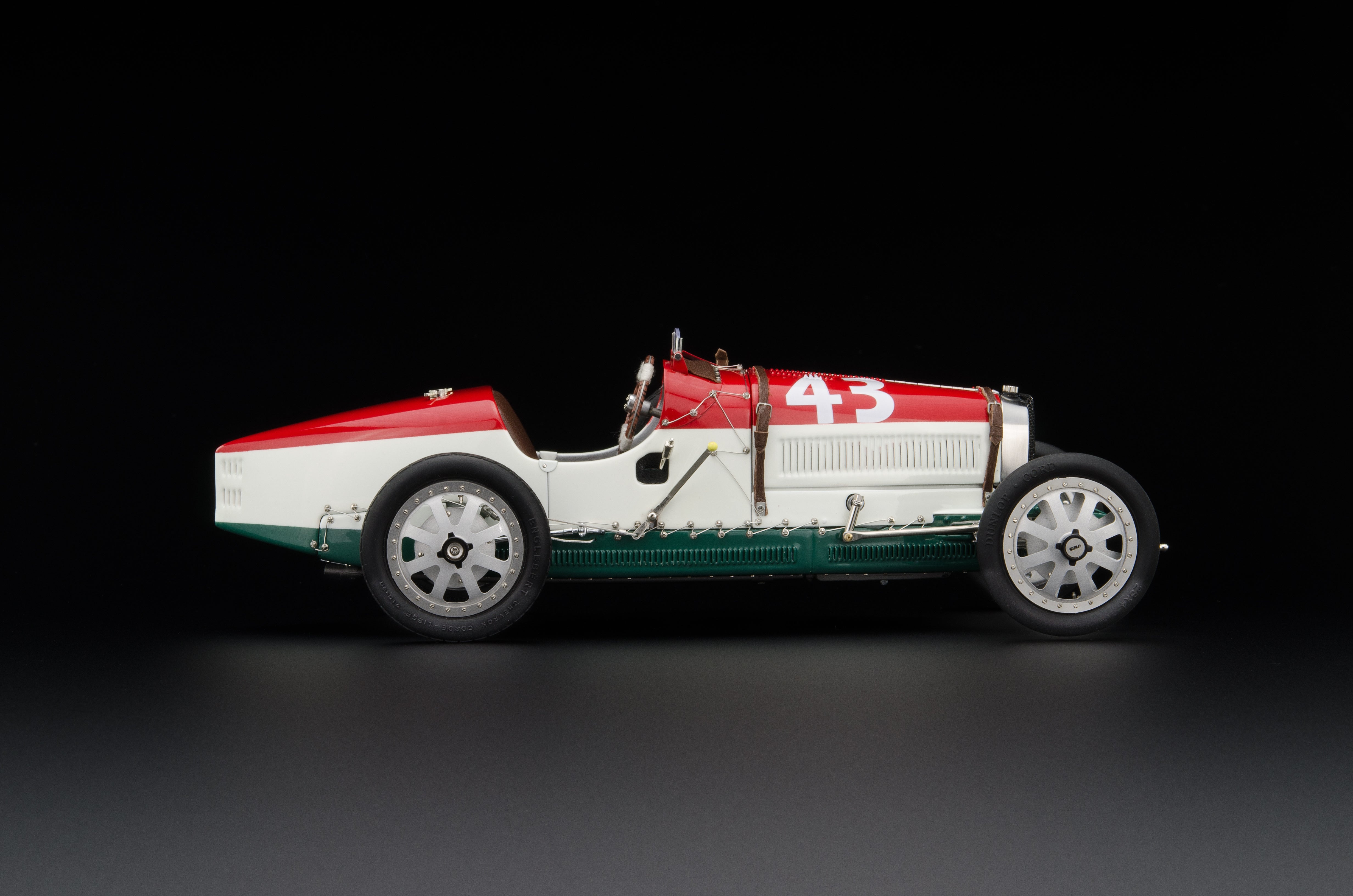 Bugatti T35 Nation Color Project - Ungarn #43 LE 300 St. CMC M-100 014