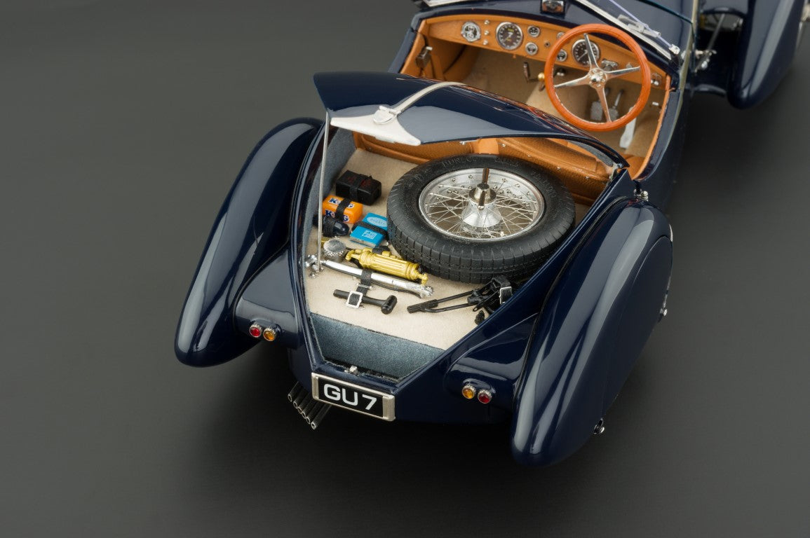 1/18 Bugatti 57 SC Corsica Roadster CMC M-106