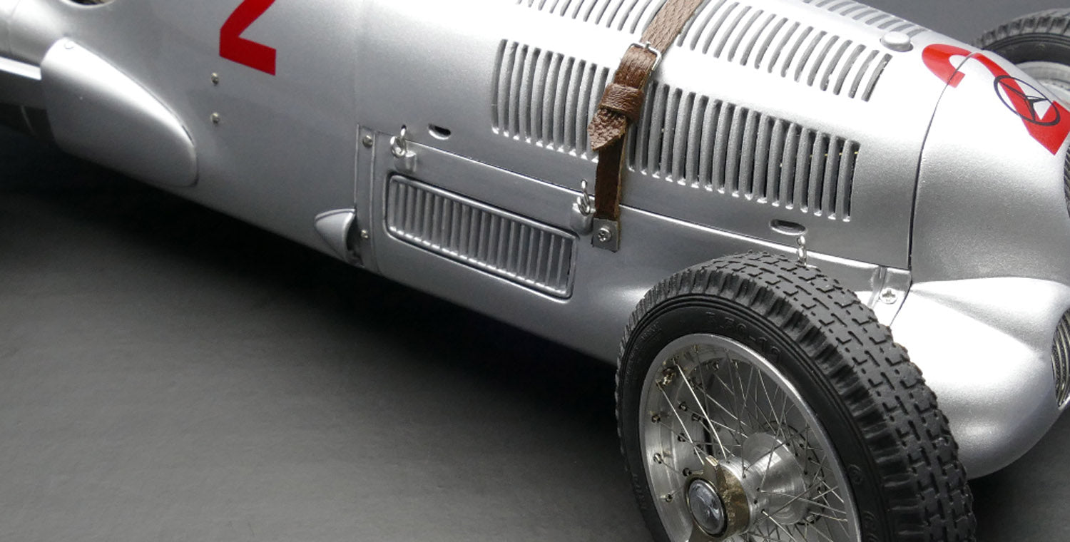 1/18 Mercedes-Benz W125 #2 Hermann Lang GP Donington CMC M-114