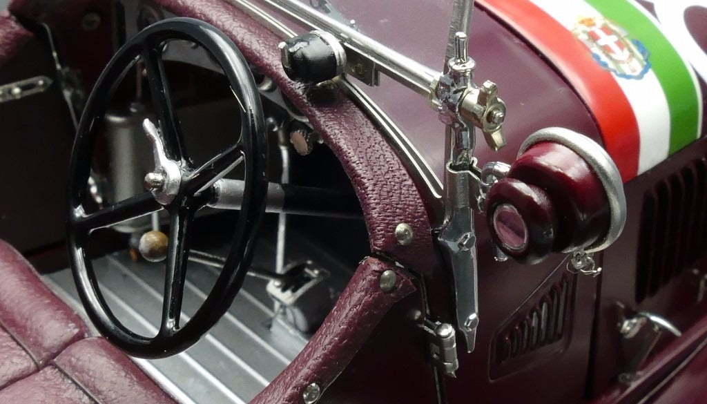 1:18 Alfa Romeo 6C 1750 GS Mille Miglia #84 Tazio Nuvolari  CMC M-141 -pre-owned-