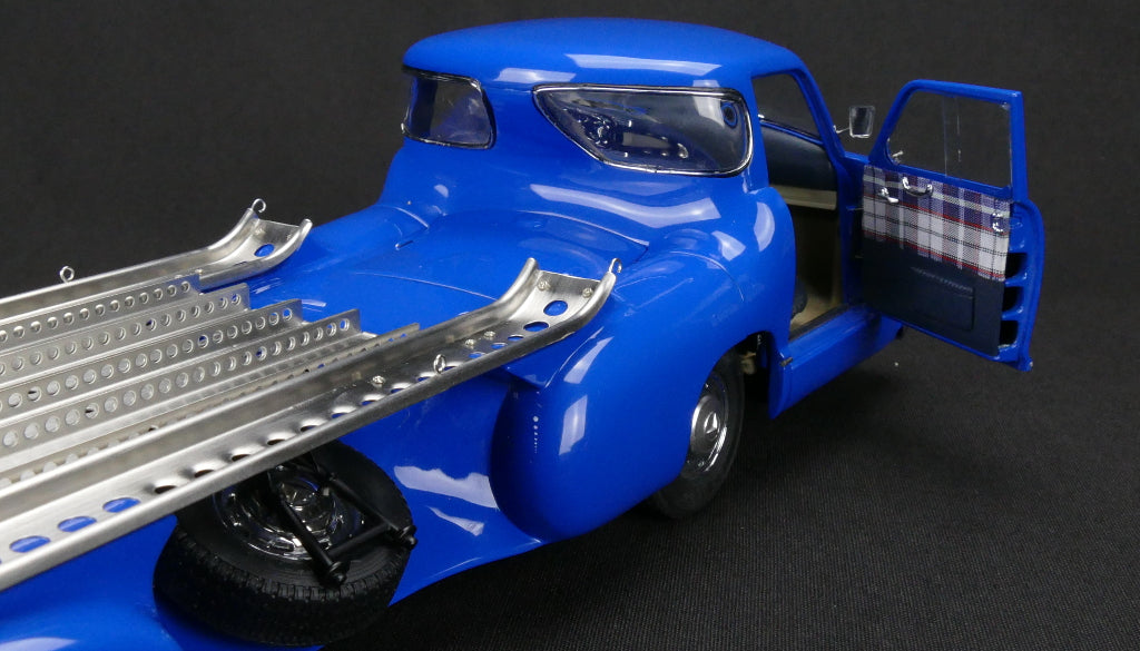 1:18 Mercedes-Benz Renntransporter "Das blaue Wunder" 1954/55 ÜBERARBEITETE VERSION CMC M-143 -pre-owned-