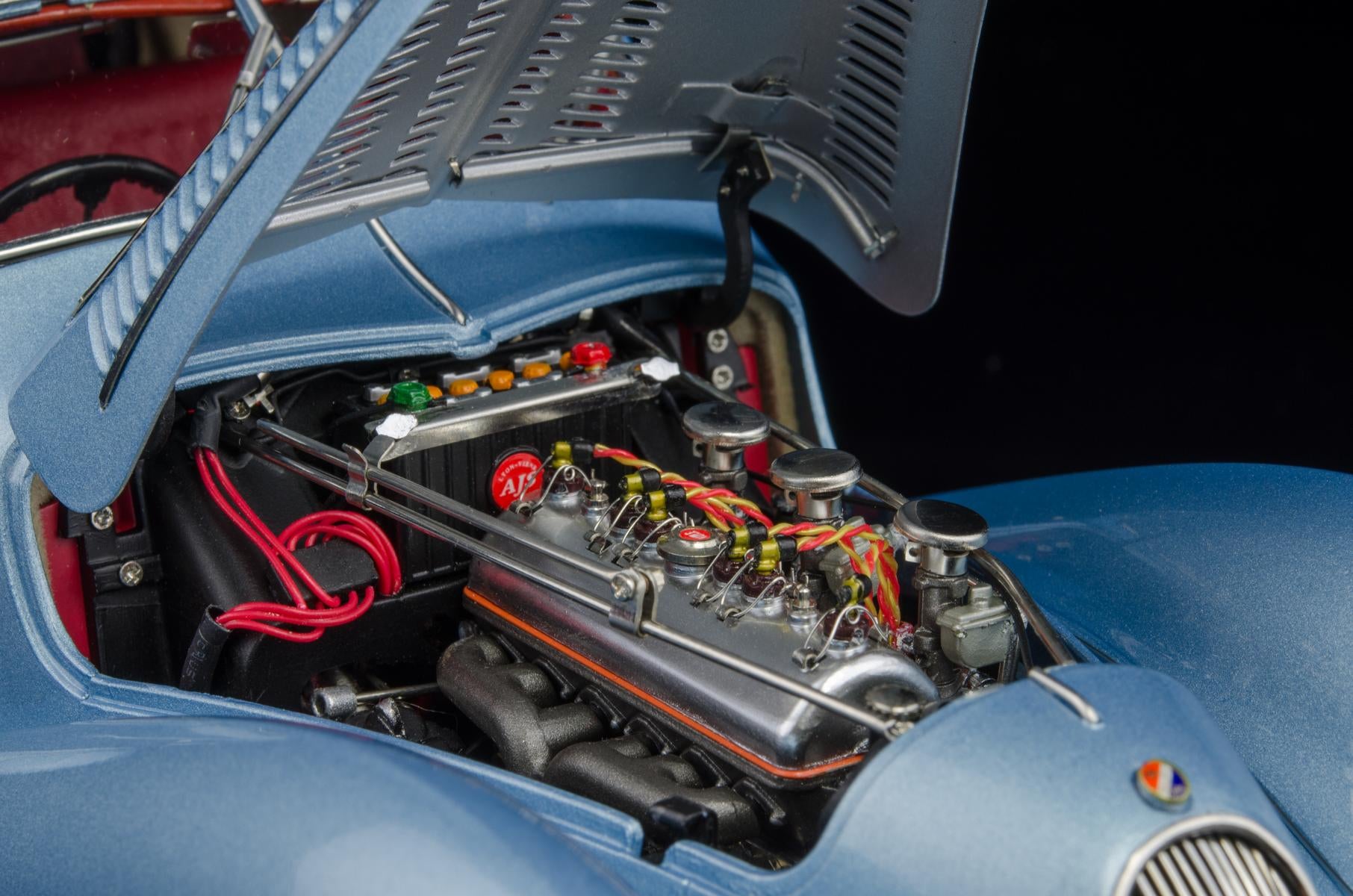 1/18 Talbot-Lago Coupé Typ 150 C-SS Figoni & Falaschi "Teardrop" CMC M-145