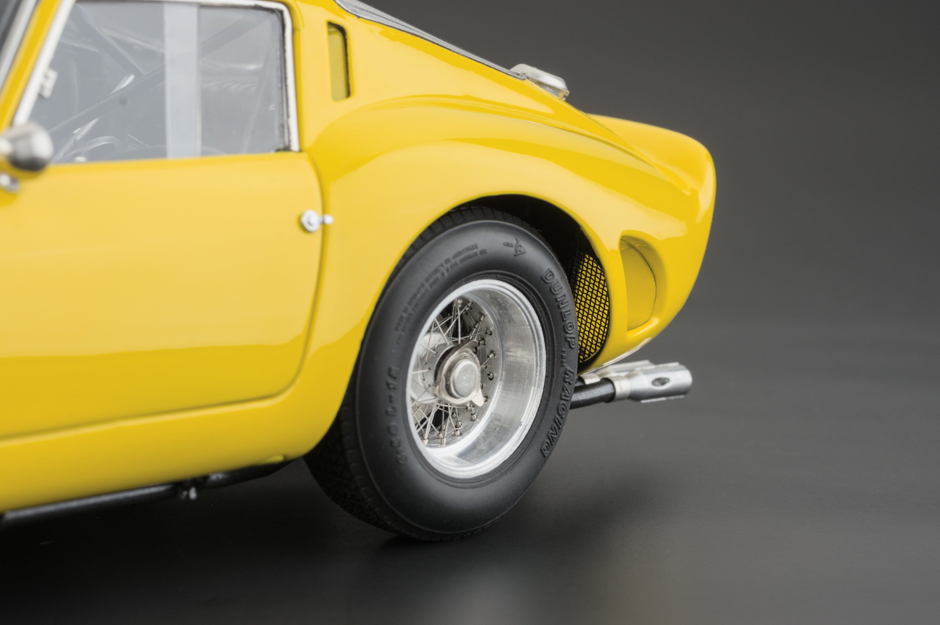 CMC Ferrari 250 GTO 1962 GELB CMC M-153