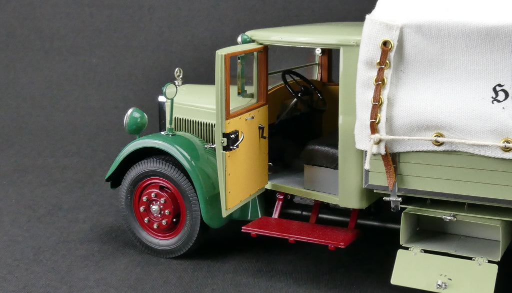 1/18 Mercedes-Benz LKW LO 2750 Pritschenwagen mit Plane CMC M-170 -pre-owned