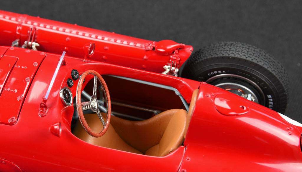 1:18 Lancia D50 #10 GP Pau Eugenio Castellotti CMC M-178 LE 1000 - pre-owned-