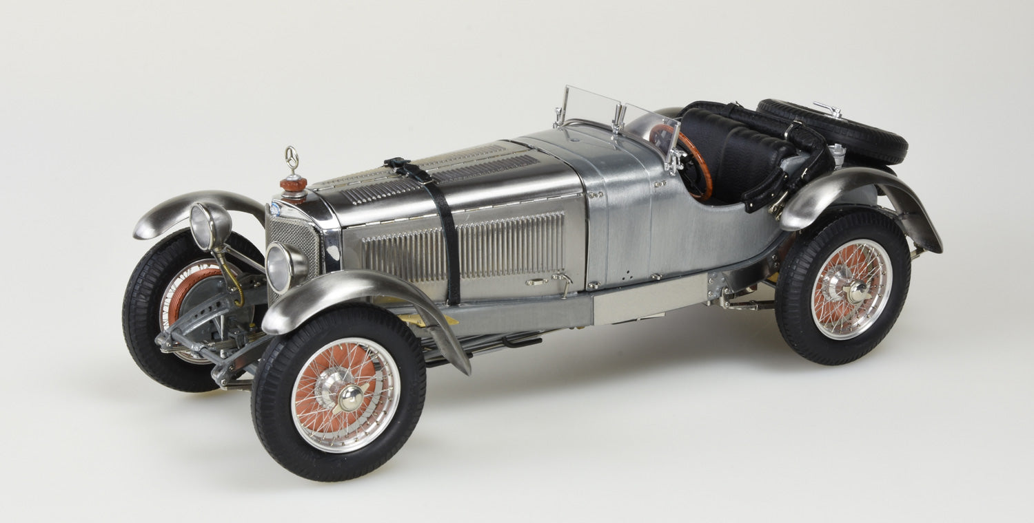 Mercedes-Benz SSK 1928-1930, Clear Finish inklusive Vitrine Limitierte Edition 600 Stück CMC M-209