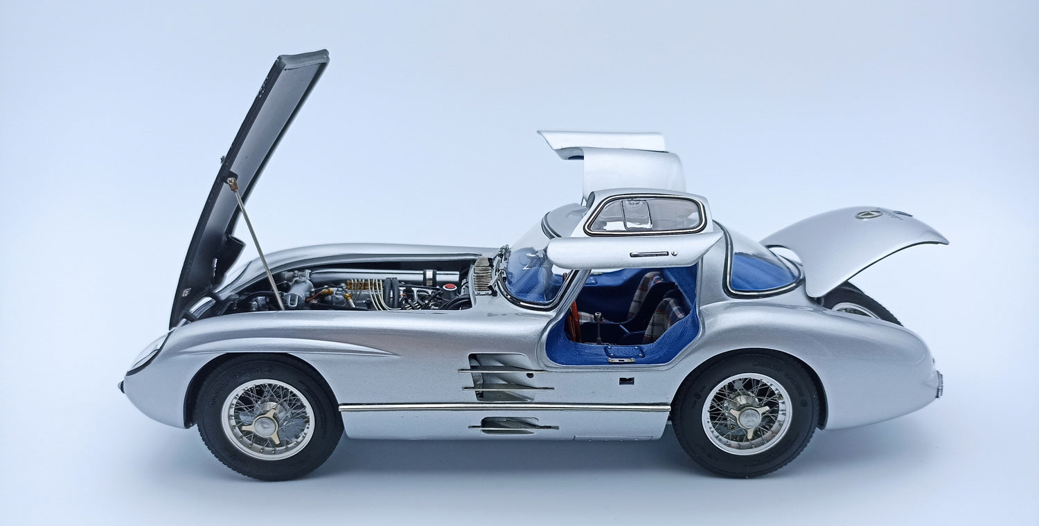 Mercedes-Benz 300 SLR Coupe 1955 Blaues Interieur CMC M-243