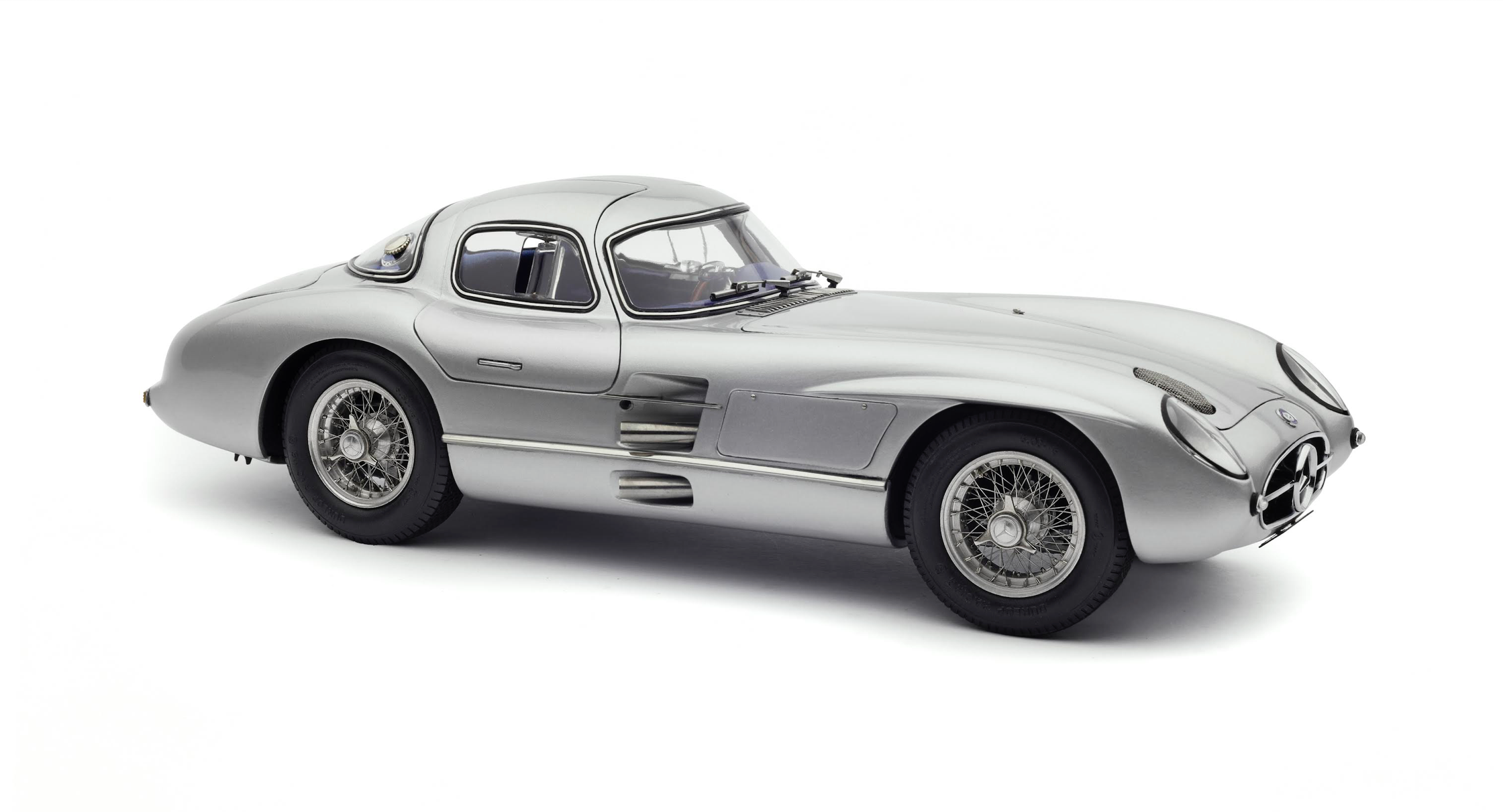 Mercedes-Benz 300 SLR Coupe 1955 Blaues Interieur CMC M-243