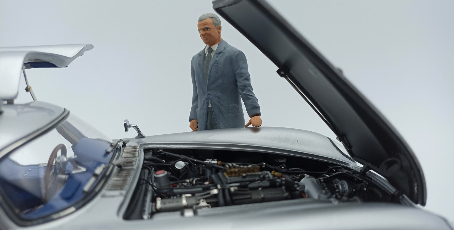 1:18 Mercedes-Benz 300 SLR Coupe Blaues Interieur mit Figur 1955 CMC M-246 LE 500
