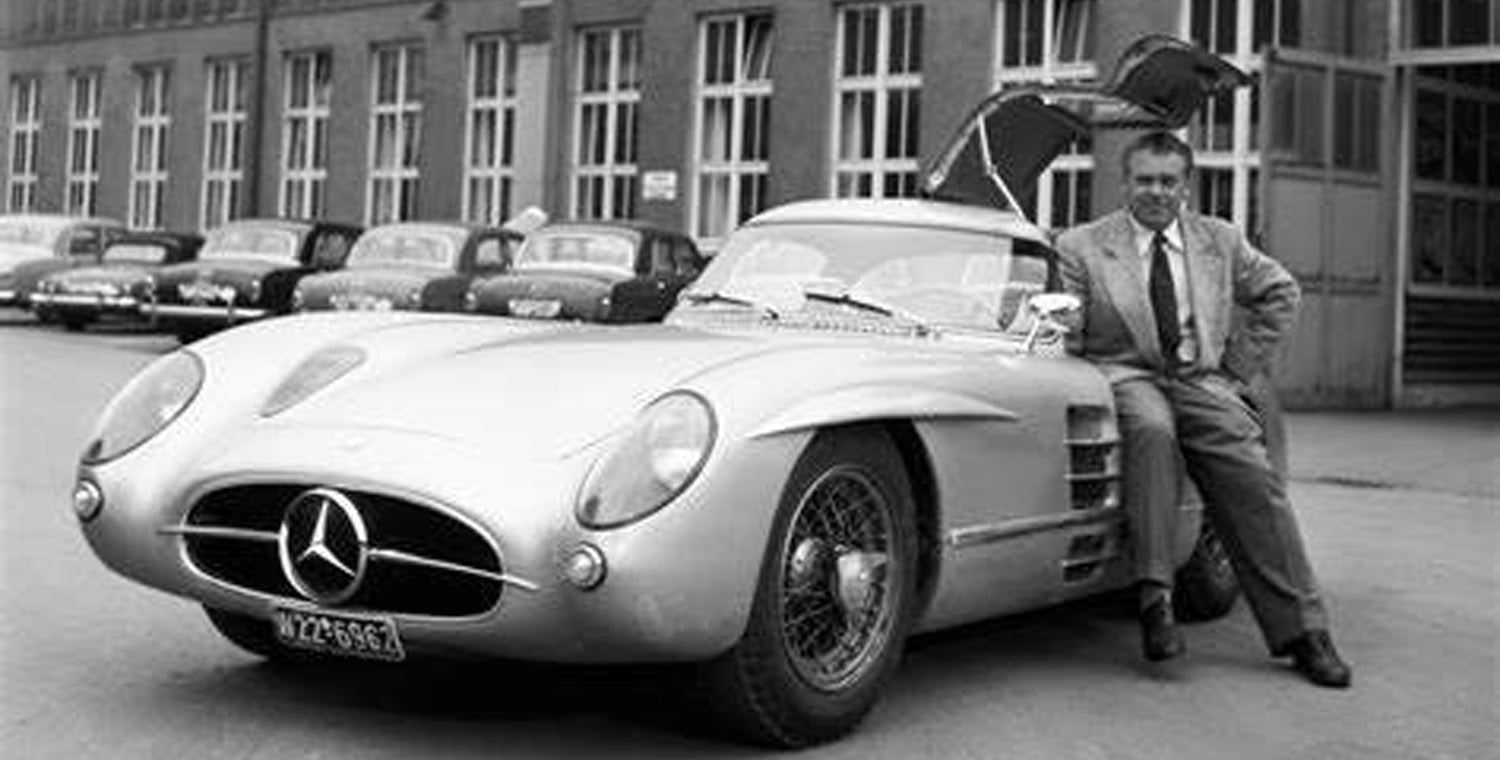 1:18 Mercedes-Benz 300 SLR Coupe Blaues Interieur mit Figur 1955 CMC M-246 LE 500