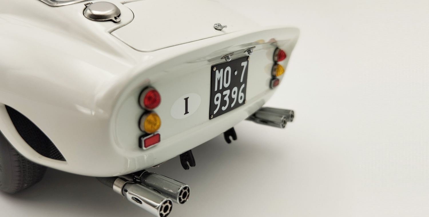 1/18 Ferrari 250 GTO #10 RHD Graham Hill, Tourist Trophy Goodwood 1962 Chassis 3729