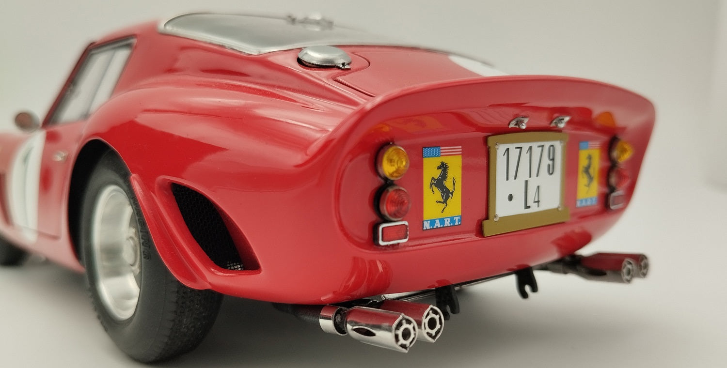 1/18 CMC Ferrari 250 GTO #1, LHD P. & R. Rodriguez, Winner, 1962 1000km Paris LE 2200
