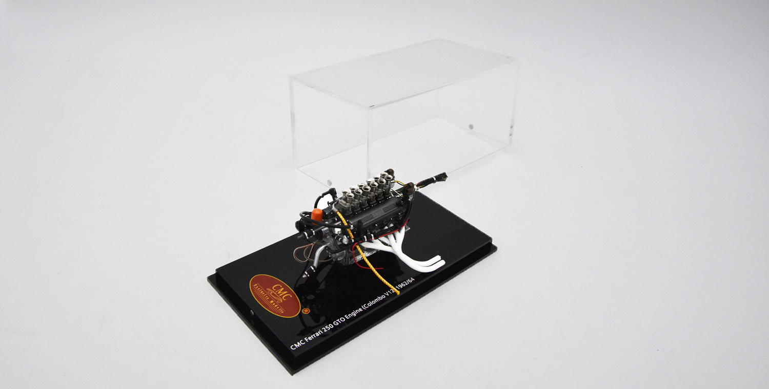 CMC M-260 1/18 Ferrari 250 GTO Motor inklusive Vitrine