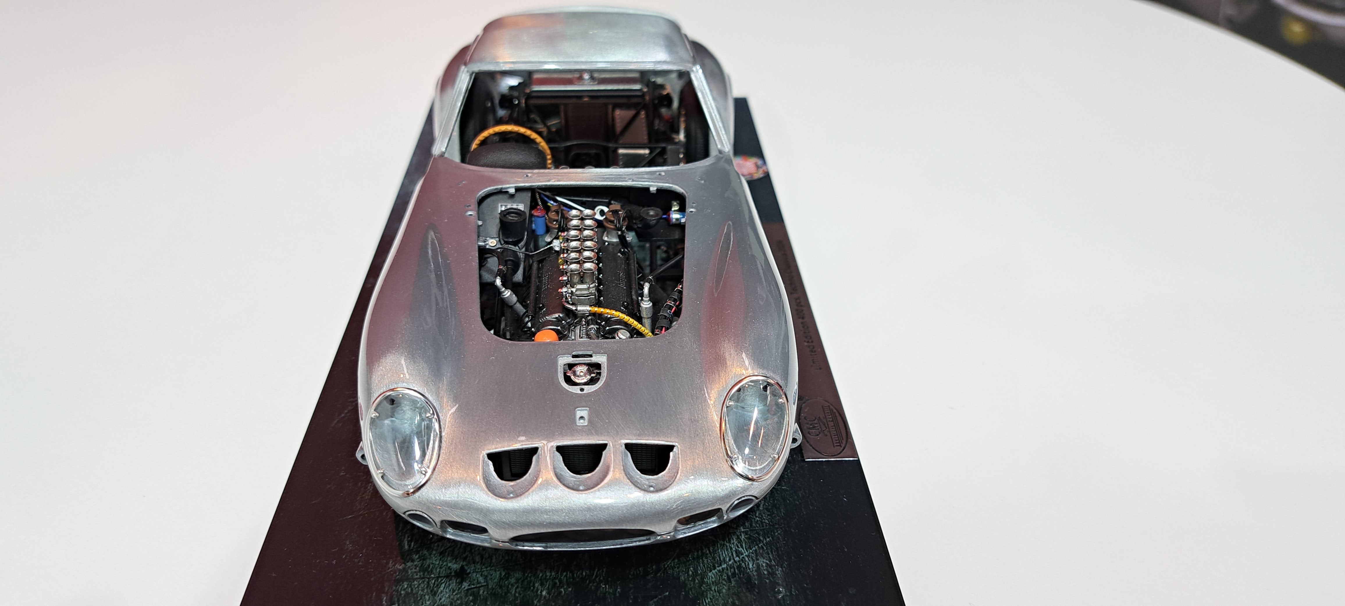 CMC M-272 Ferrari 250 GTO RHD Sondermodell Techno Classica 2024 LE 400