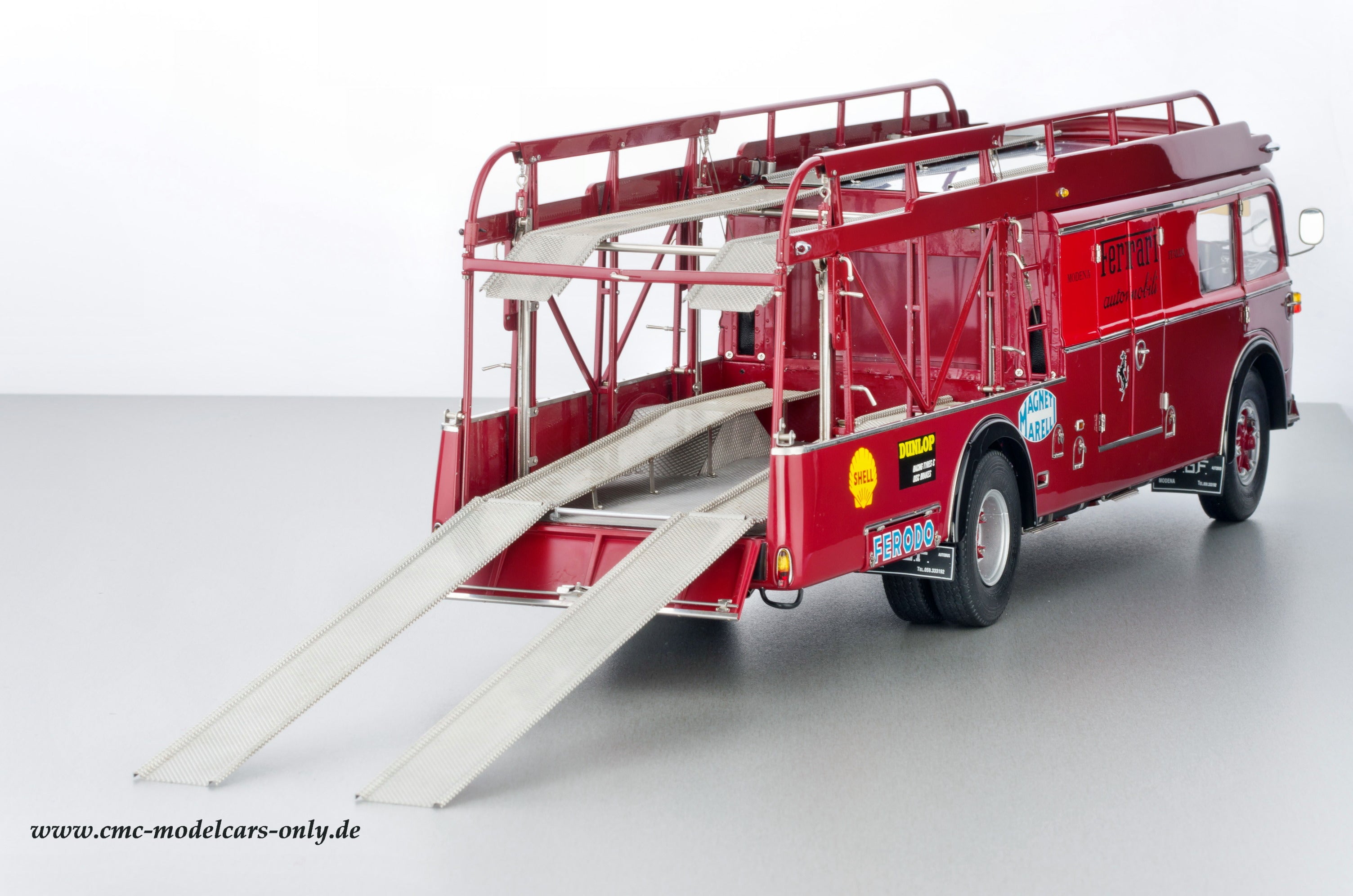 Ferrari Renntransporter Fiat 642 RN2 Bartoletti CMC M-084 - Neuauflage 2024