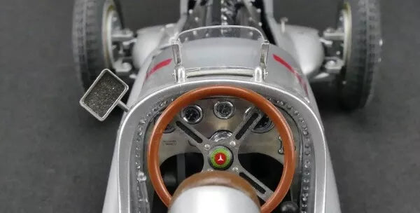 1/18 Mercedes-Benz W25 #4 Fagioli CMC M-104 NEU