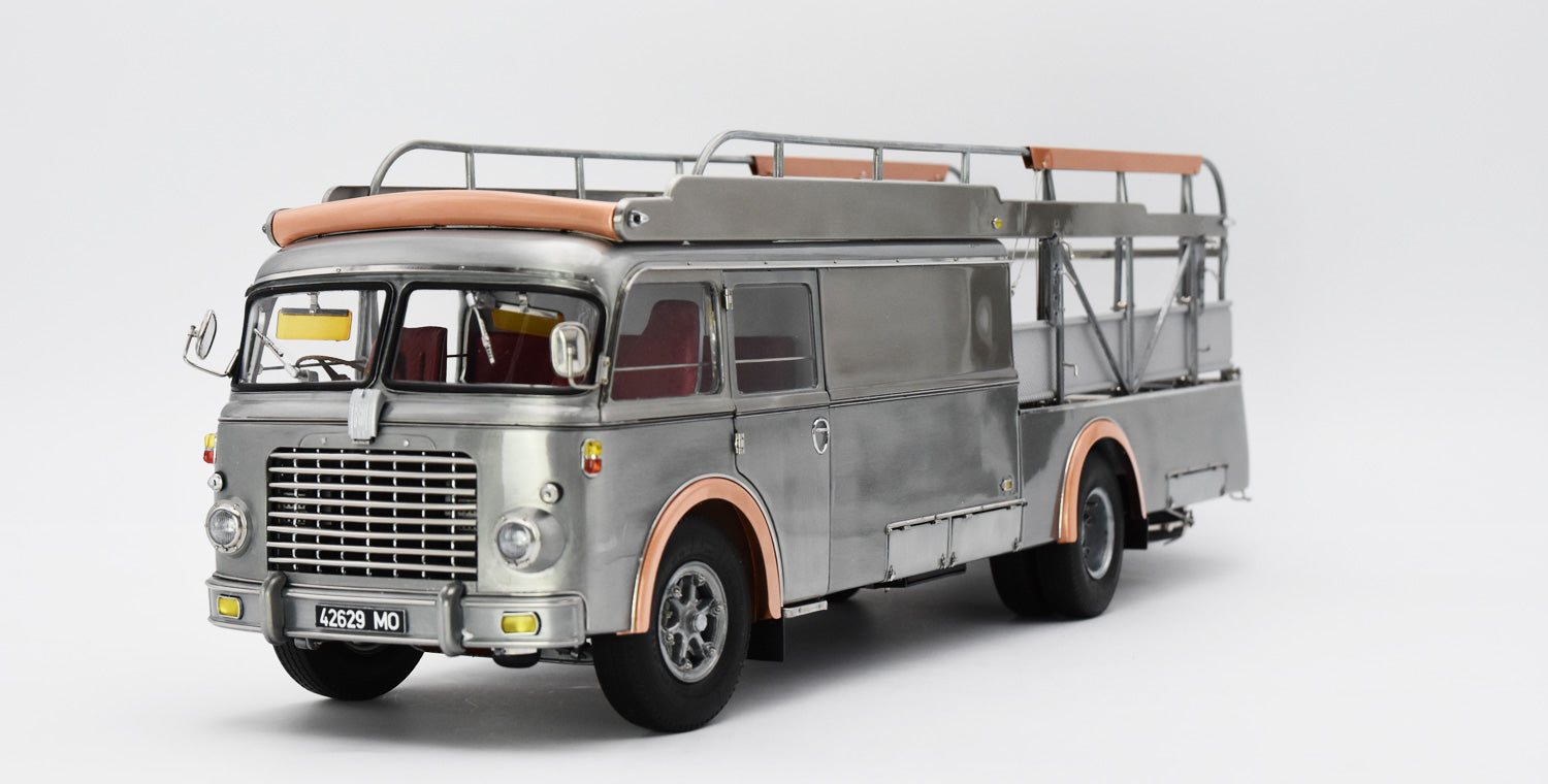 1/18 Ferrari Renntransporter Fiat 642 RN2 Bartoletti CLEAR FINISH CMC M-271