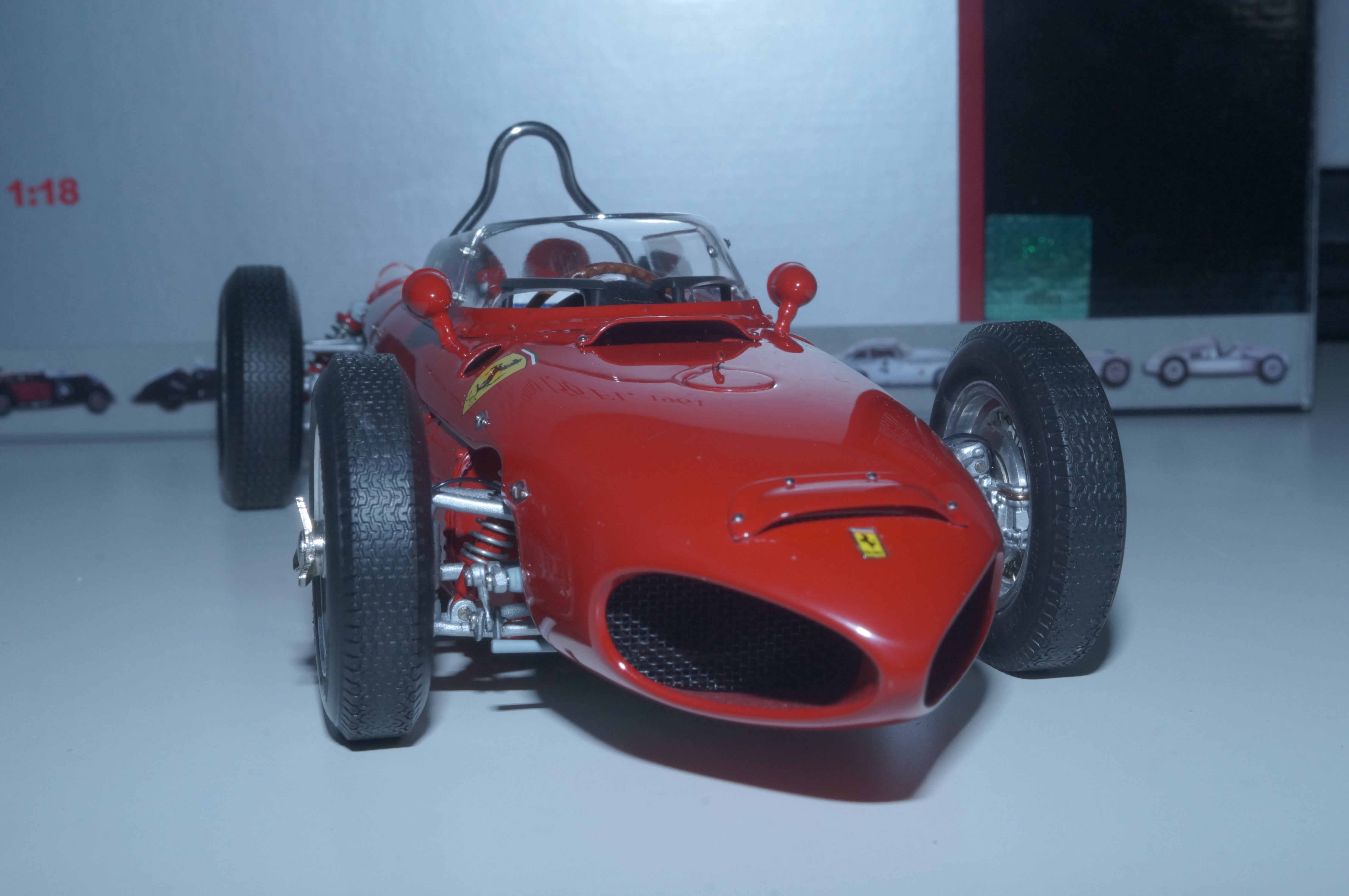 Ferrari 156F1 Dino "Sharknose" 1961 CMC M-078 PRE-OWNED