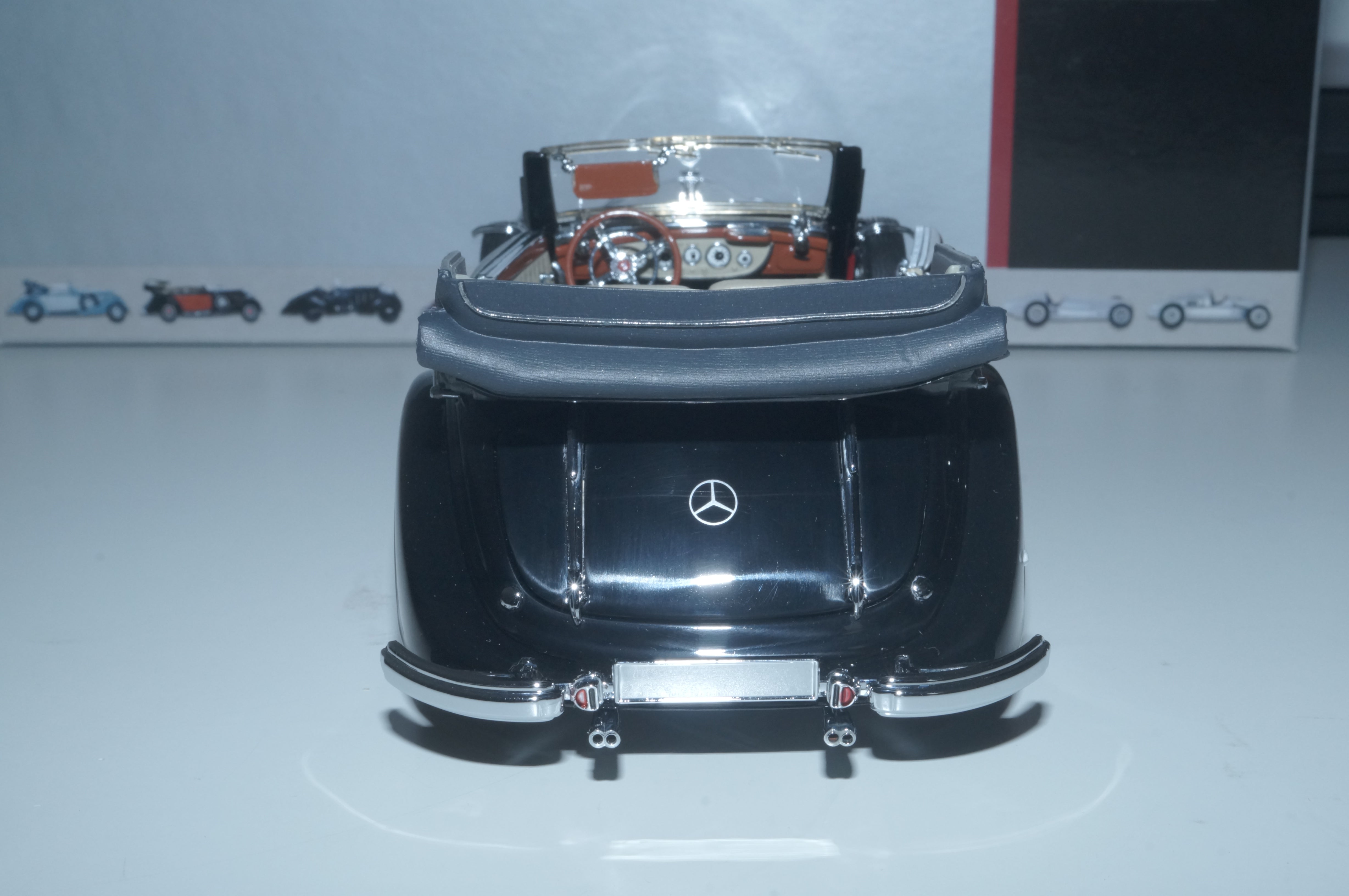 Mercedes-Benz 540K Cabriolet B rot/schwarz CMC M-003R 1/24