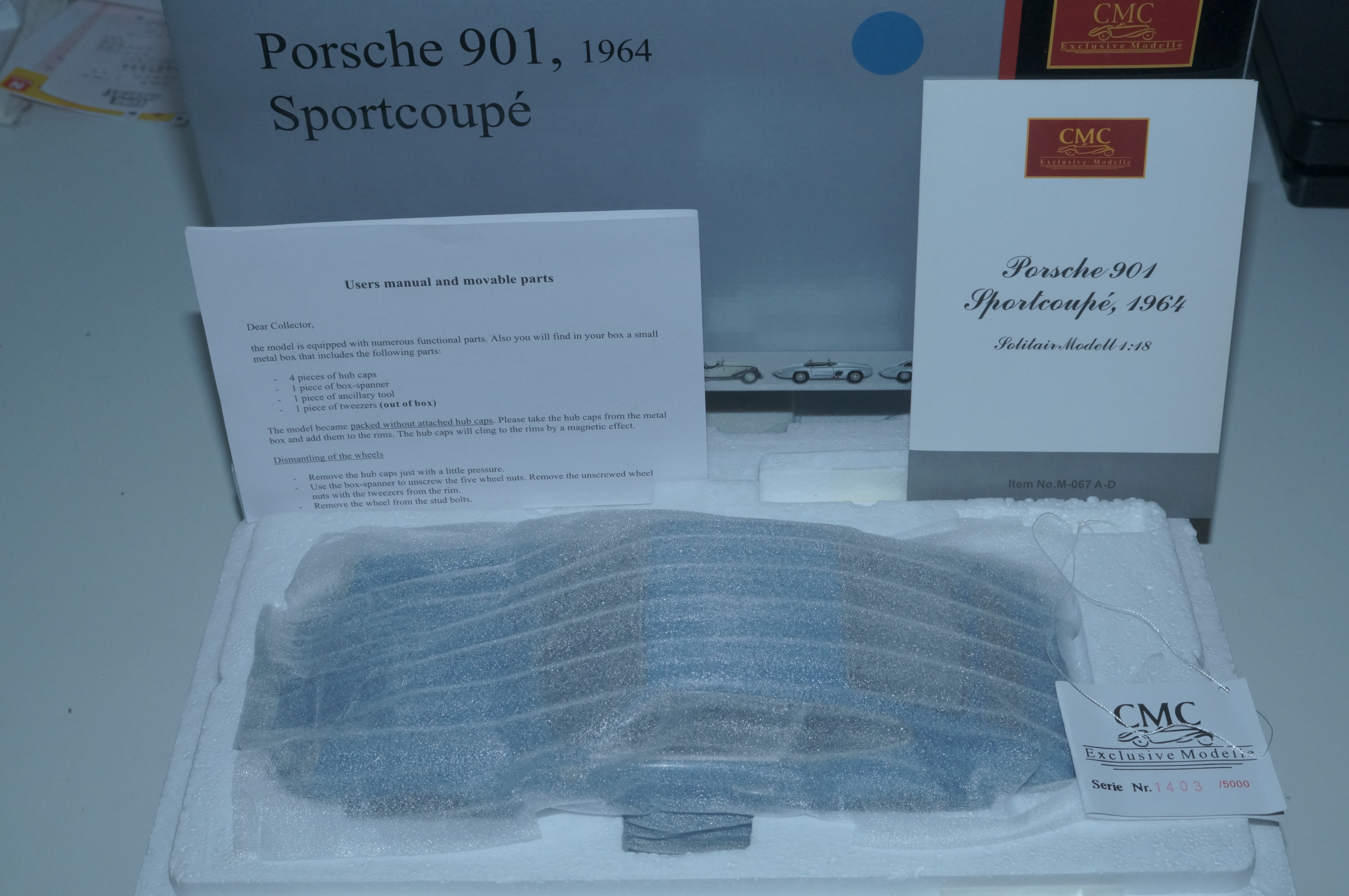 Porsche 901 Coupe Emailblau CMC M-067D -PRE-OWNED-