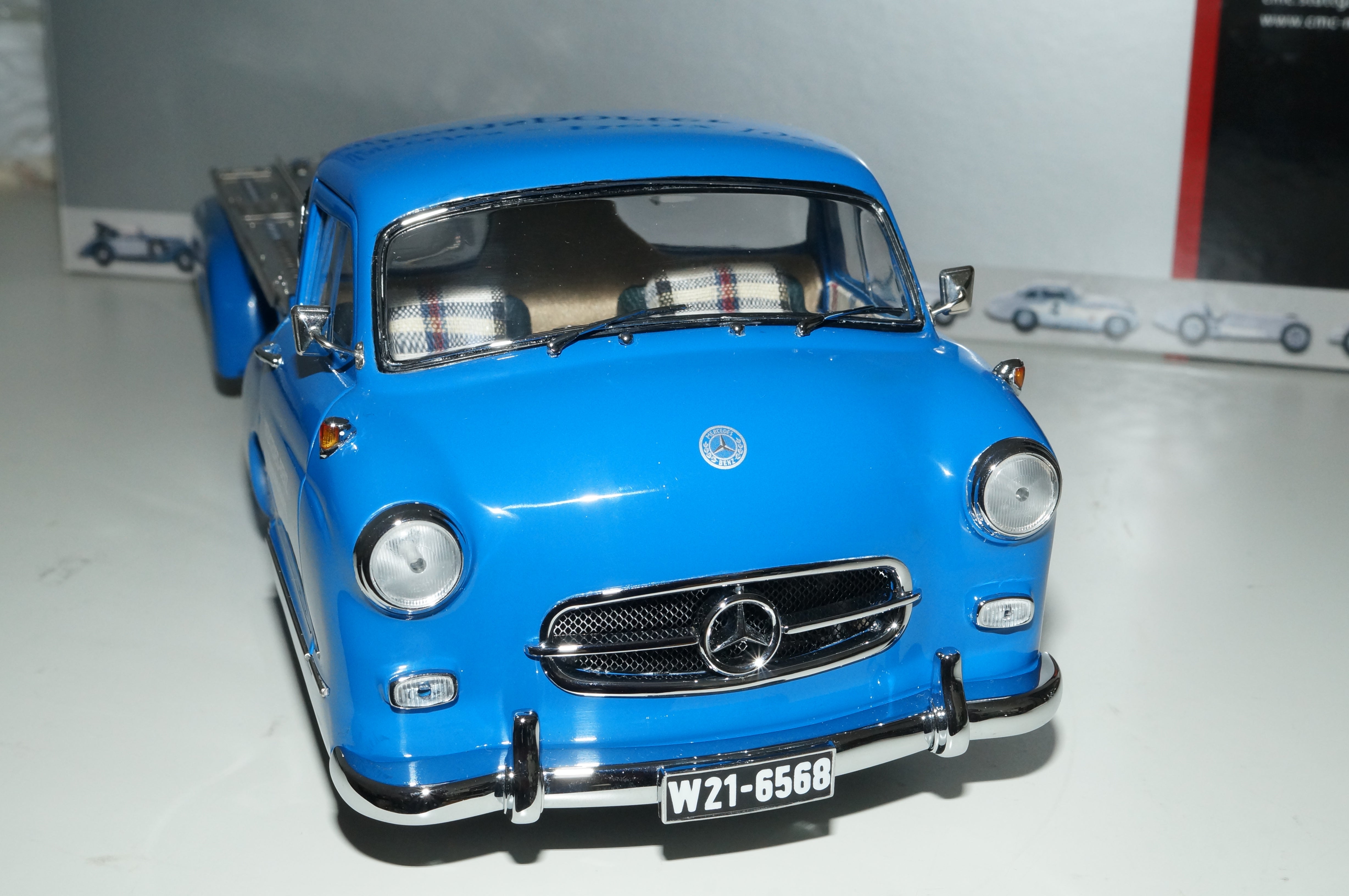 1/18 Mercedes-Benz Renntransporter Das blaue Wunder CMC M-036 - aus Vorbesitz