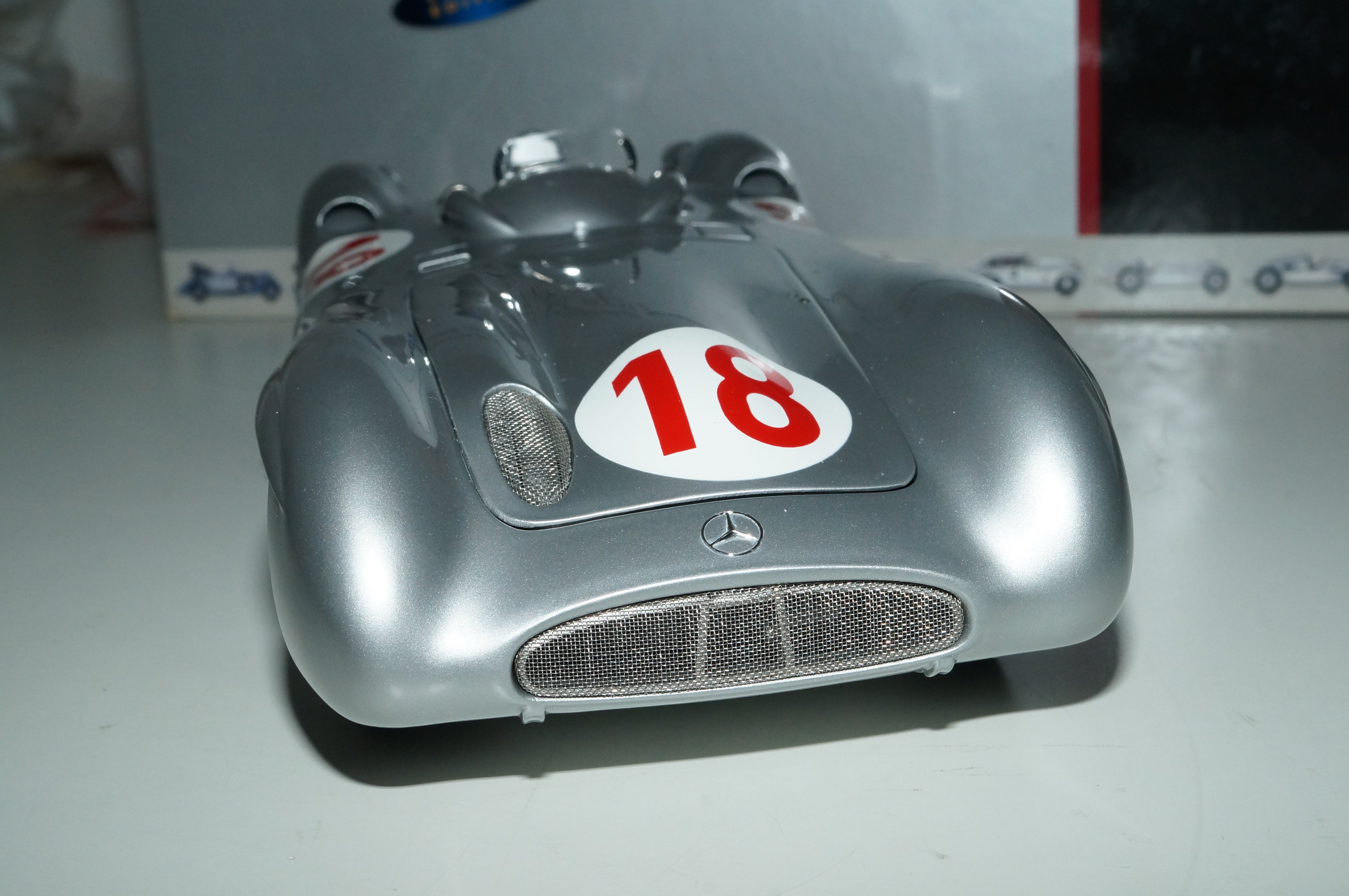 Mercedes-Benz W196R #18 Juan M. Fangio CMC M-049 aus Vorbesitz