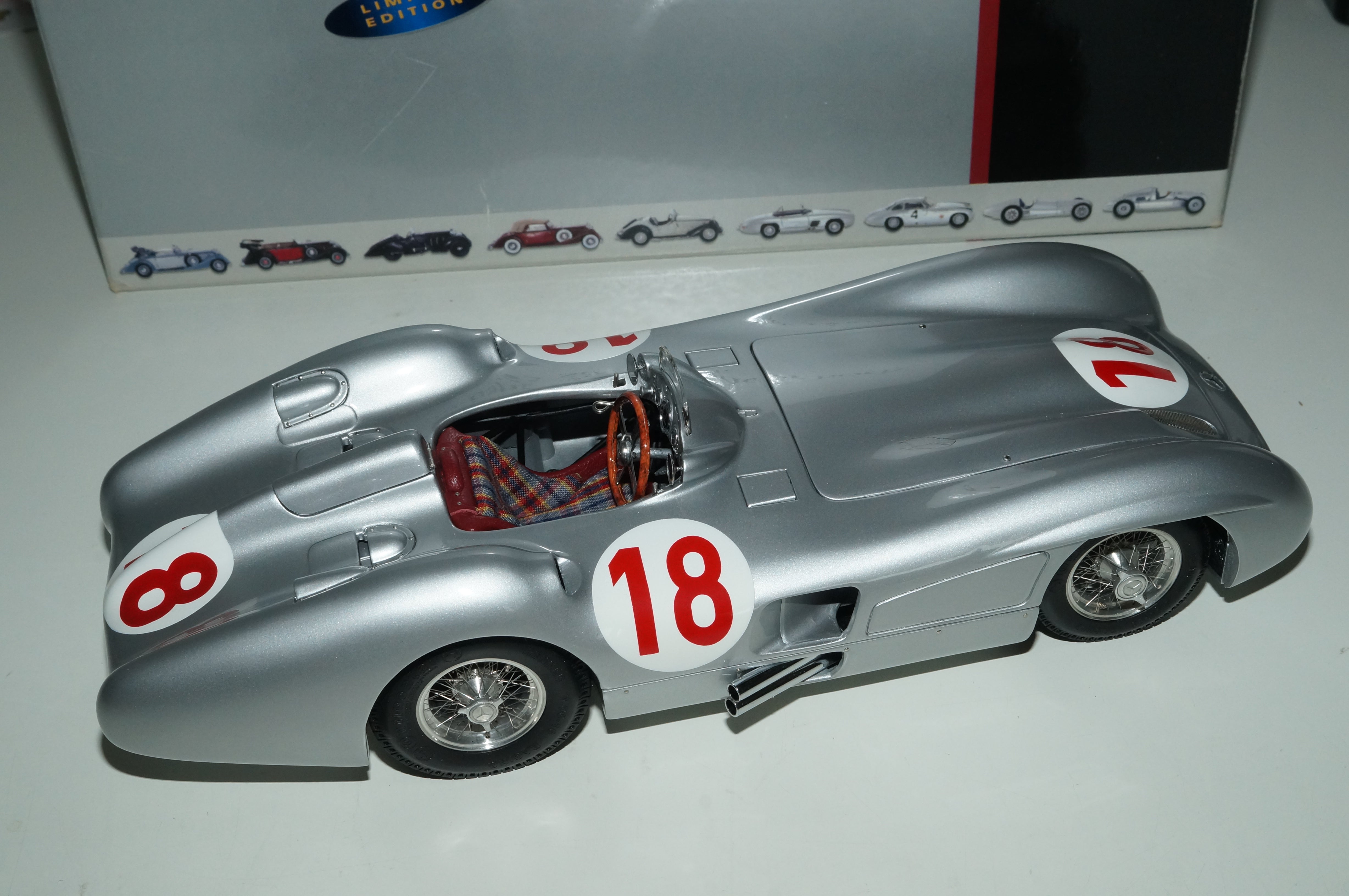 Mercedes-Benz W196R #18 Juan M. Fangio CMC M-049 aus Vorbesitz