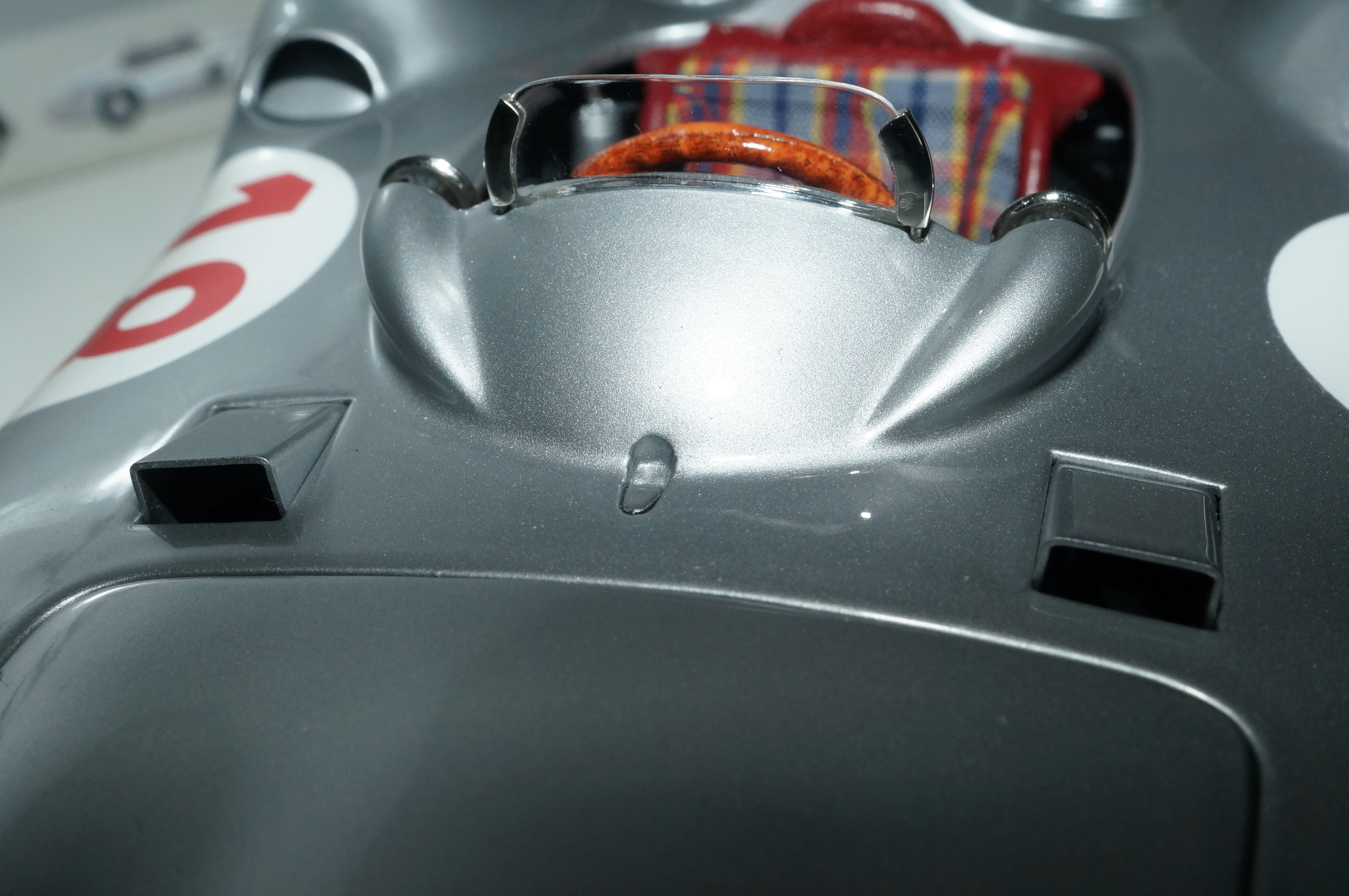 Mercedes-Benz W196R #18 Juan M. Fangio CMC M-049 aus Vorbesitz