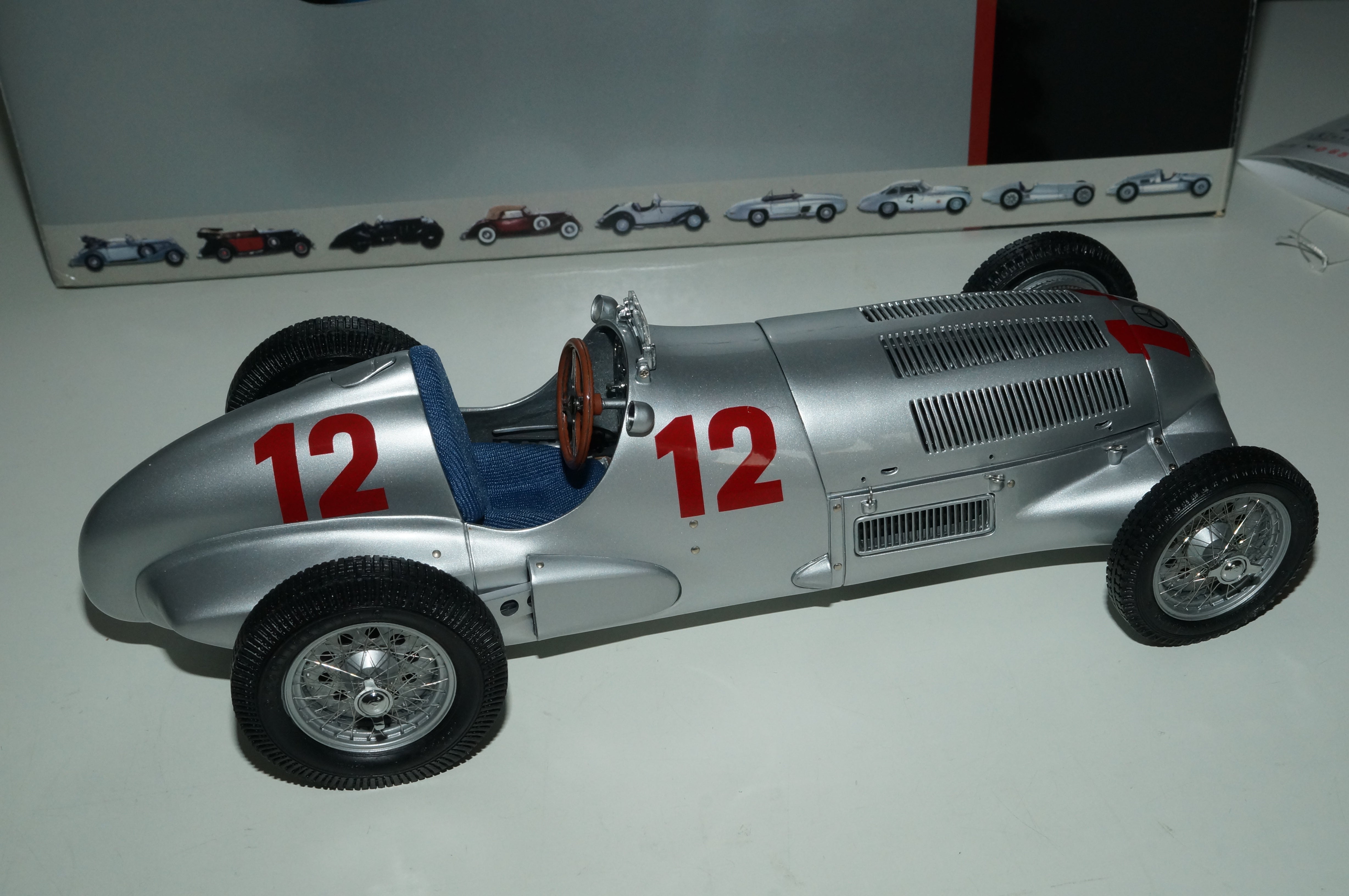 Mercedes-Benz W125 #12 R. Caracciola CMC M-052 LE 3.000 aus Vorbesitz