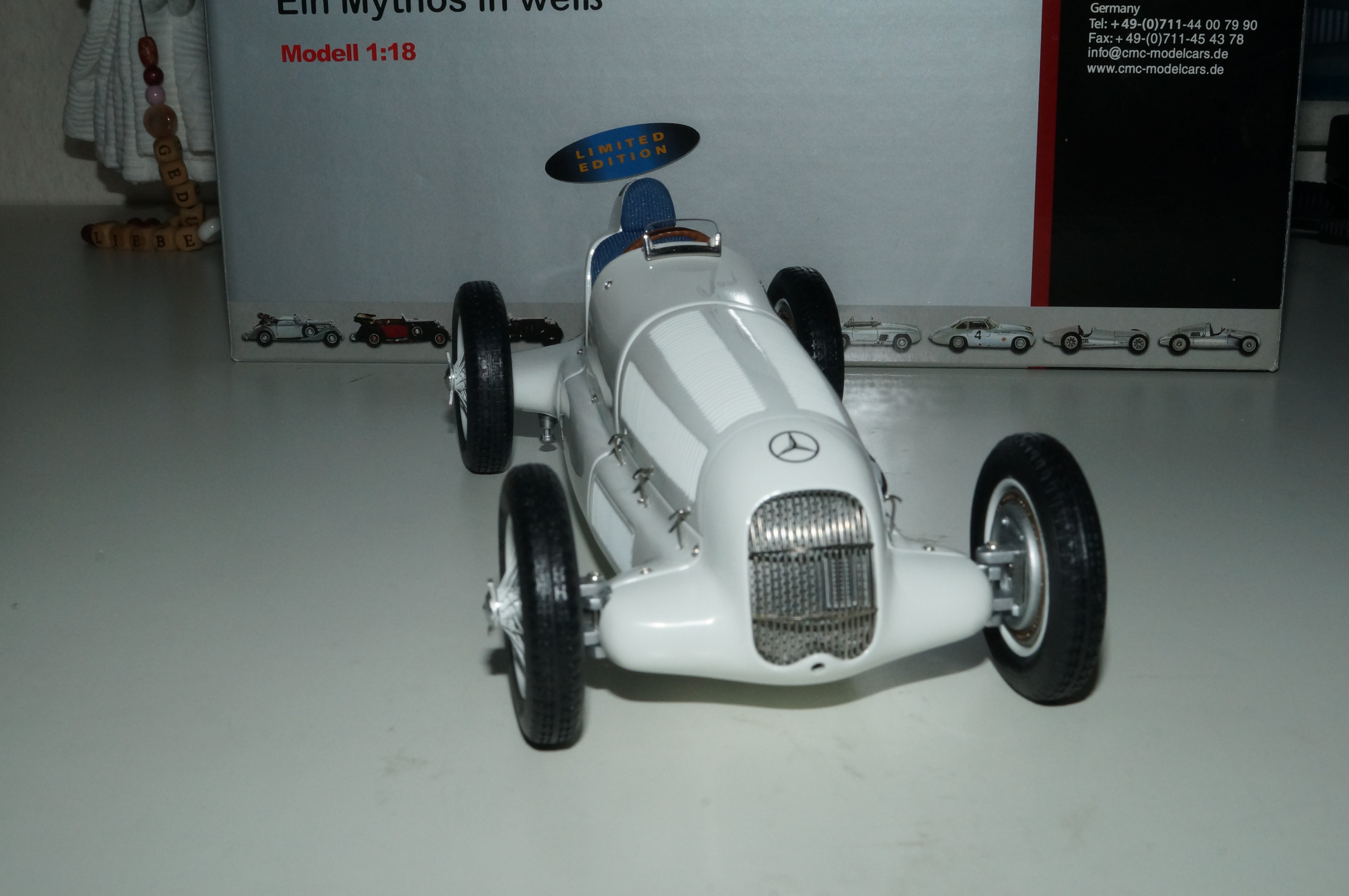 Mercedes-Benz W25 Ein Mythos in weiß CMC M-065 -pre-owned