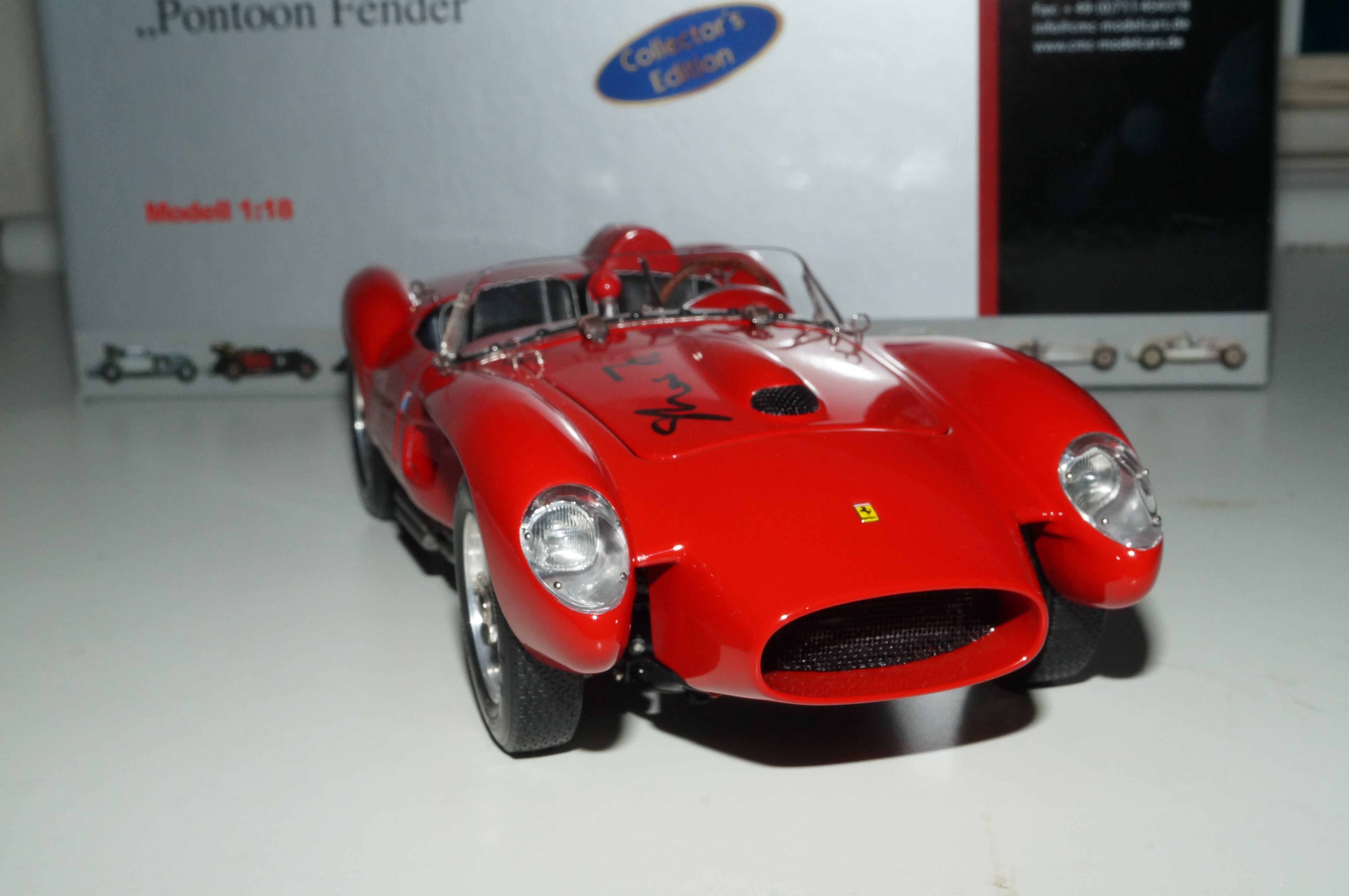 Ferrari 250 Testa Rossa special edition Techno Classica 2015 CMC M-071A L.E. 200 Stück -pre-owned-