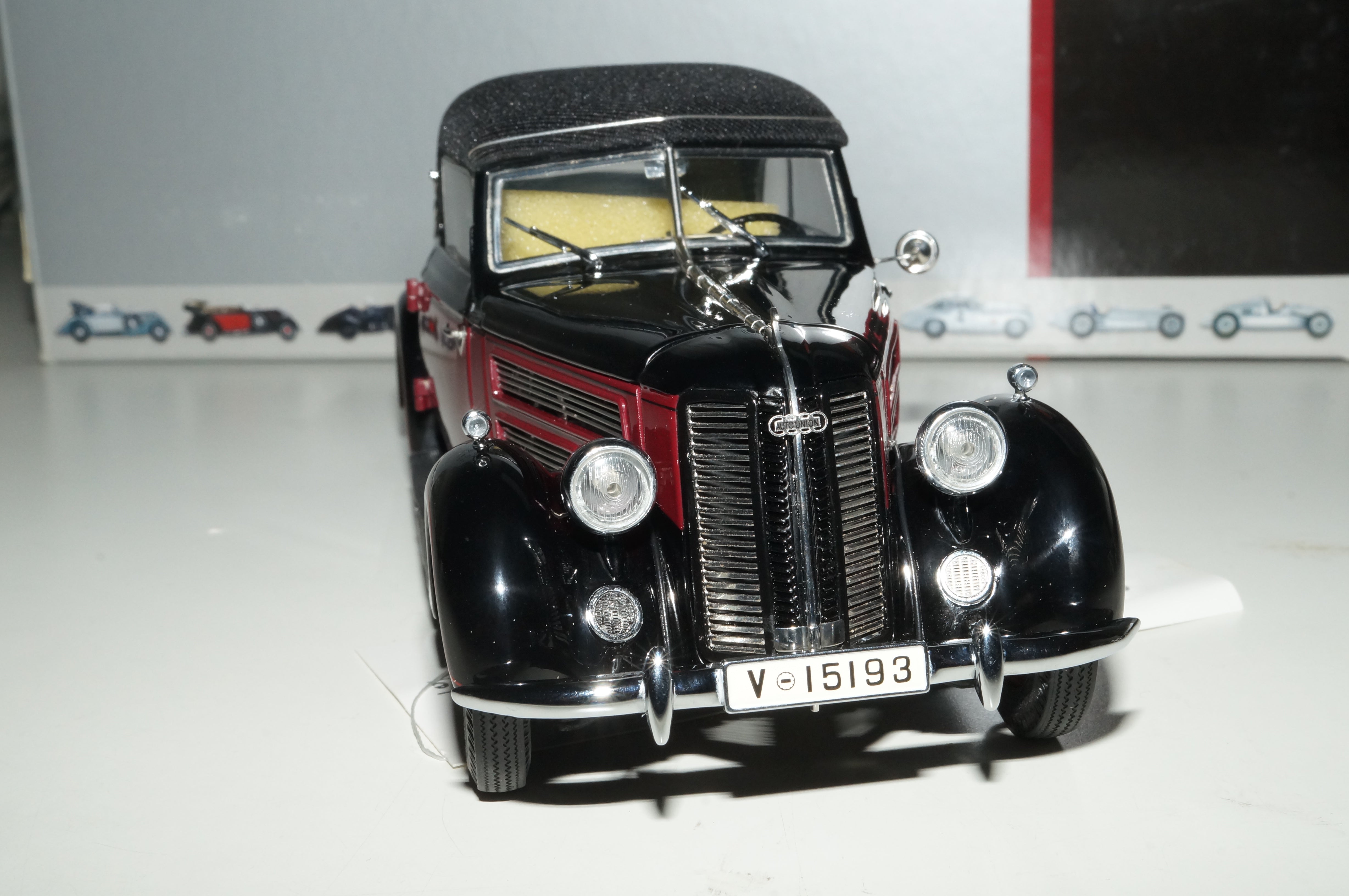1/24 Audi 920 Cabriolet Dunkelrot CMC M-032A