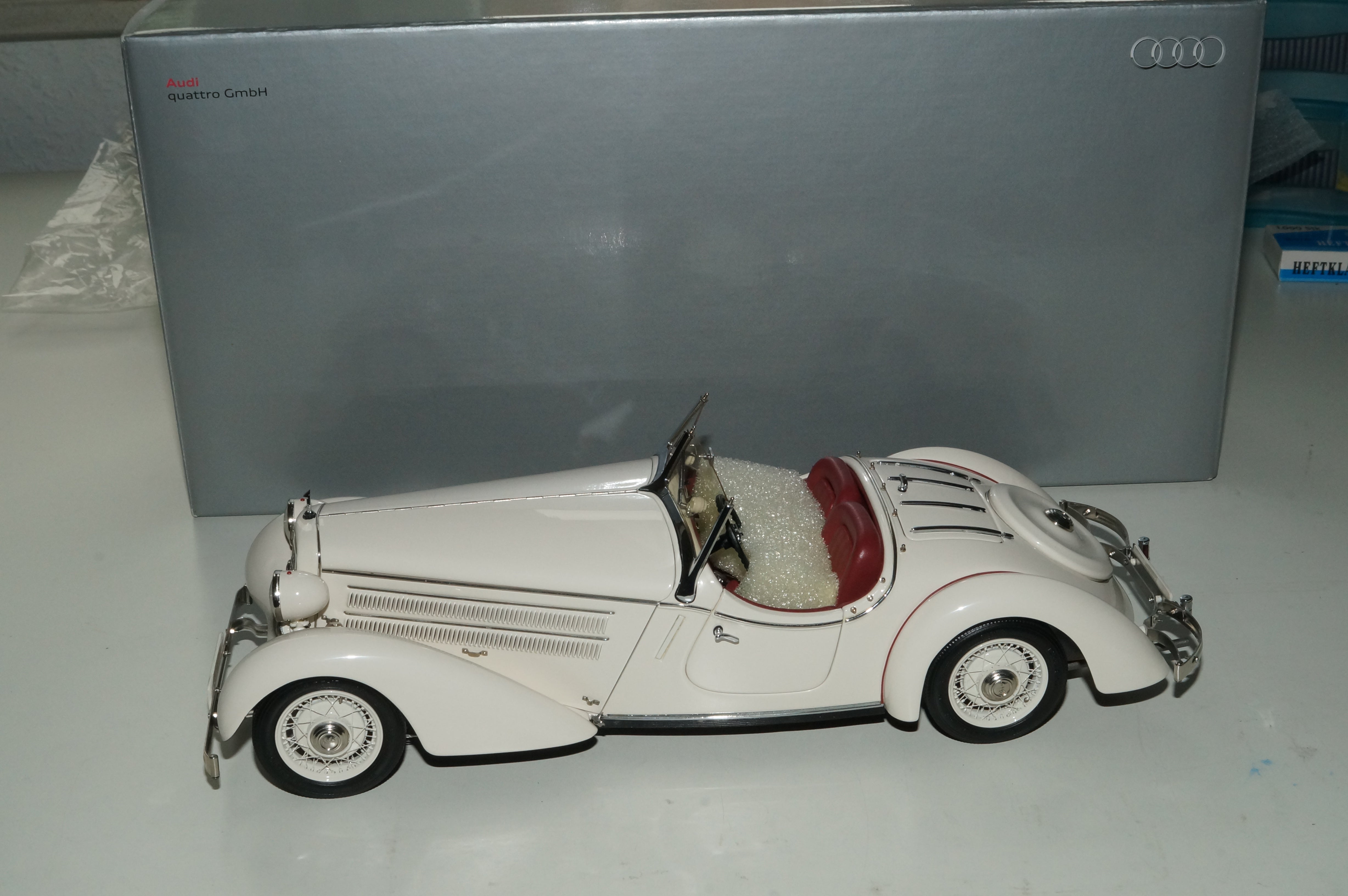 Audi Front 225 Roadster weiss CMC M-075 limitiert auf 1000 Stück - aus Vorbesitz