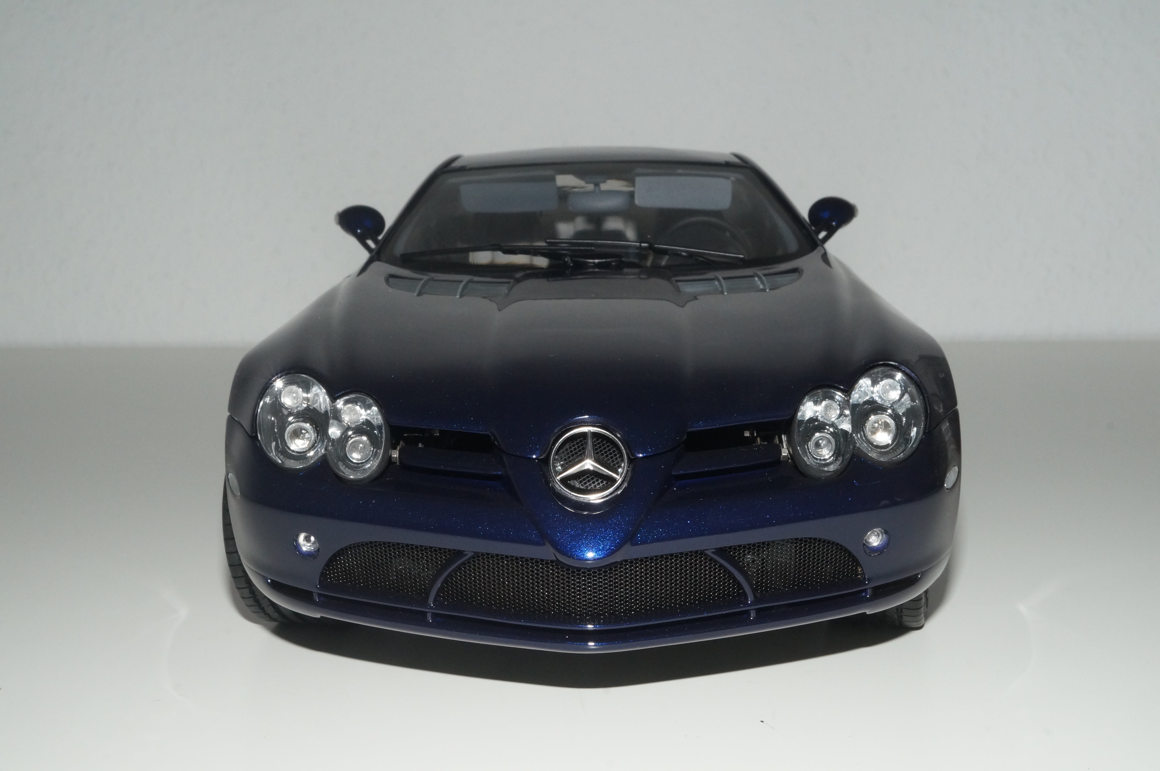 1/12 Mercedes-Benz SLR McLaren 2003 BLAU CMC C-006D