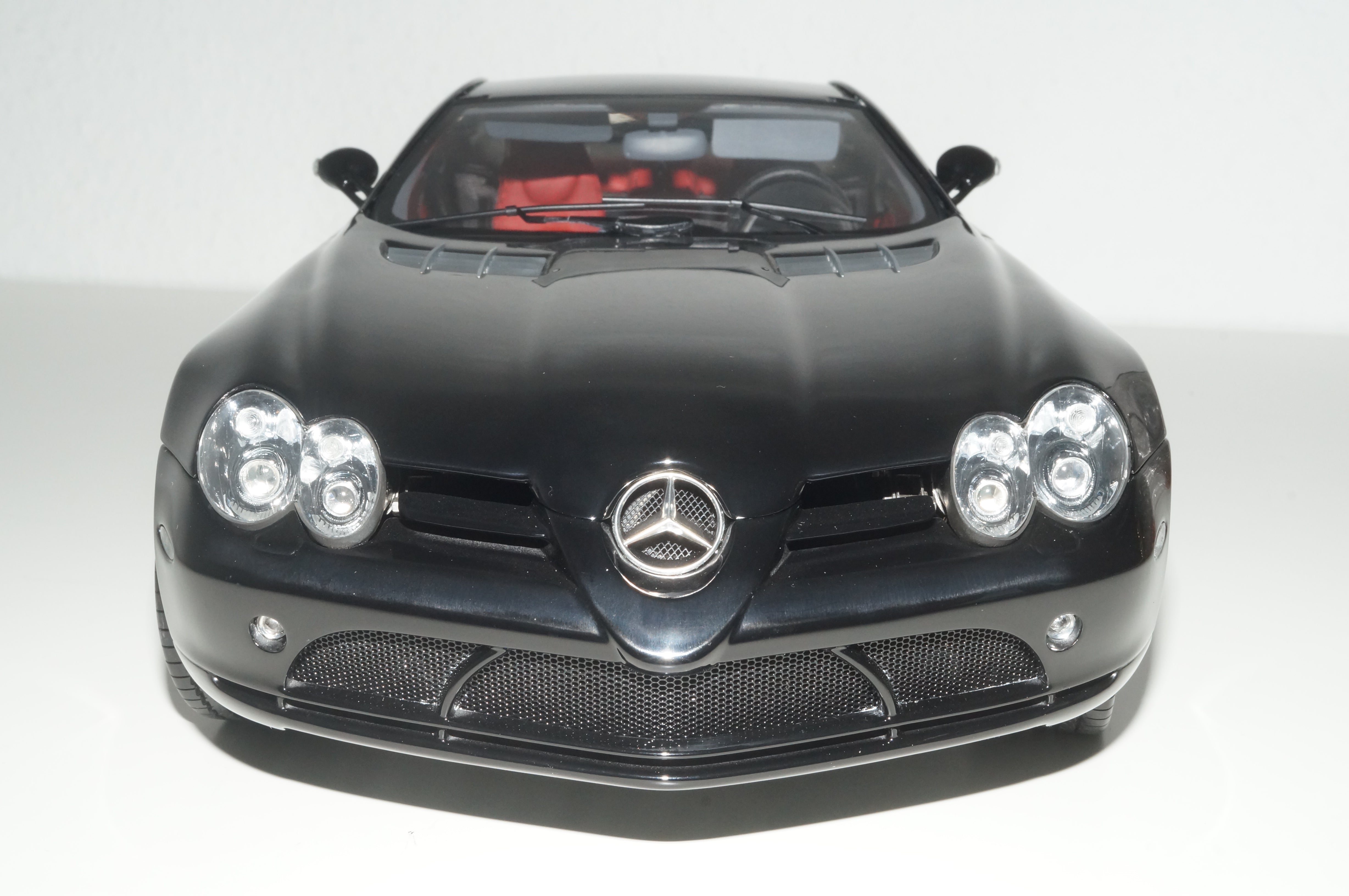 1/12 Mercedes-Benz SLR McLaren 2003 SCHWARZ CMC C-006F