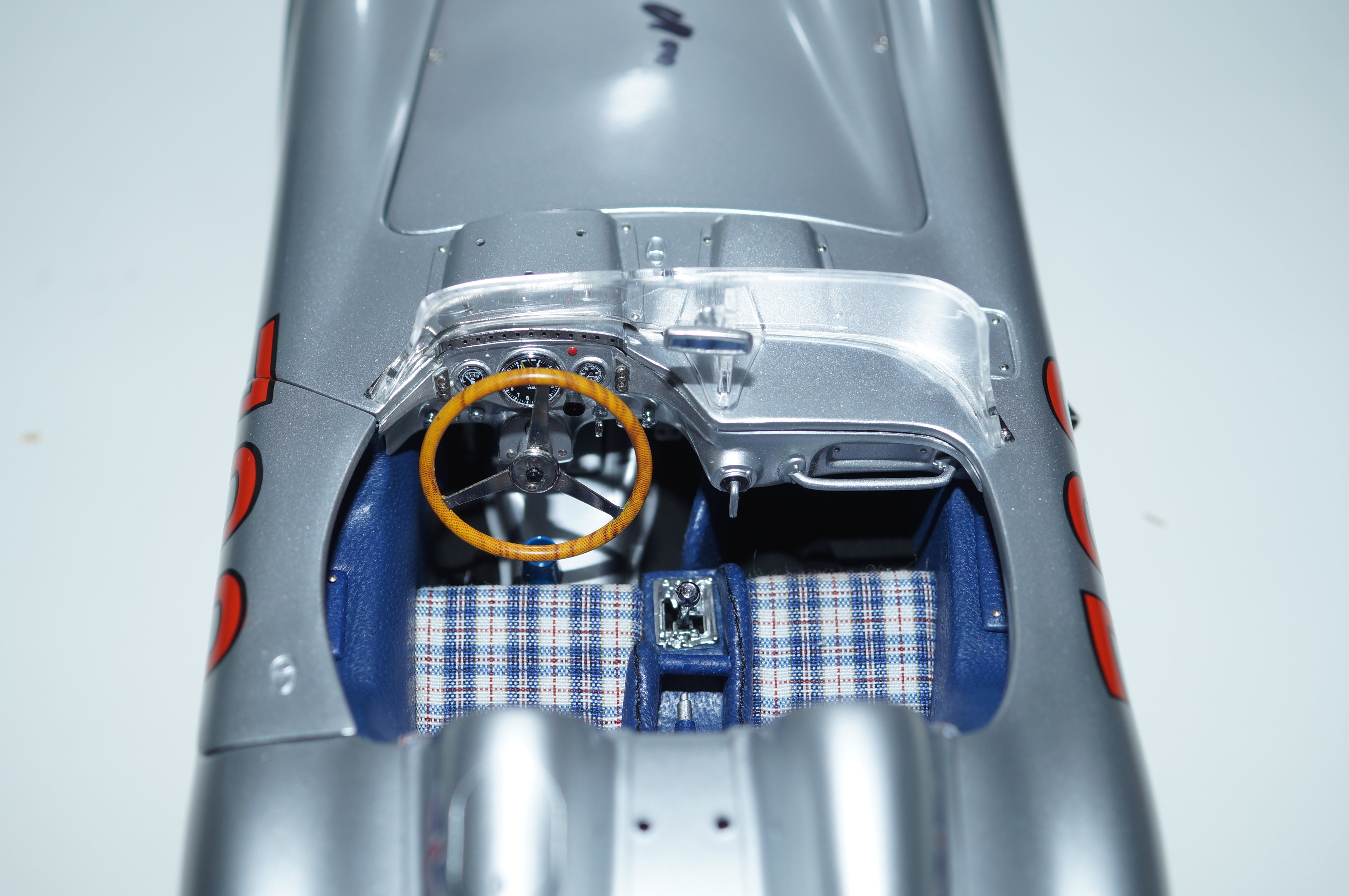 Mercedes-Benz 300 SLR Mille Miglia #722 signiert von S.Moss CMC M-072