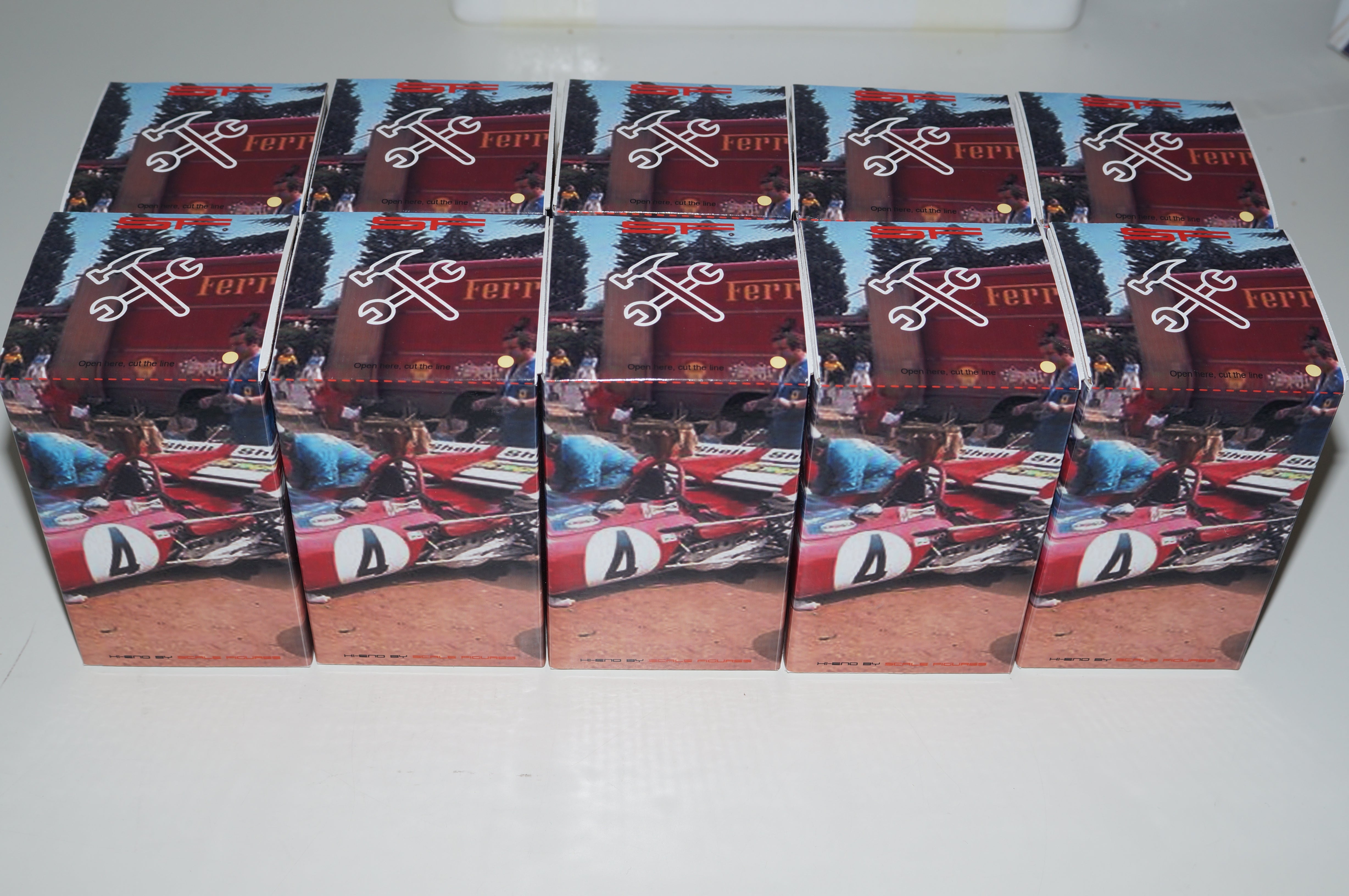 1/18 Boxencrew Ferrari BLAUE OVERRALLS von SF Scale Figures - Handarbeit-