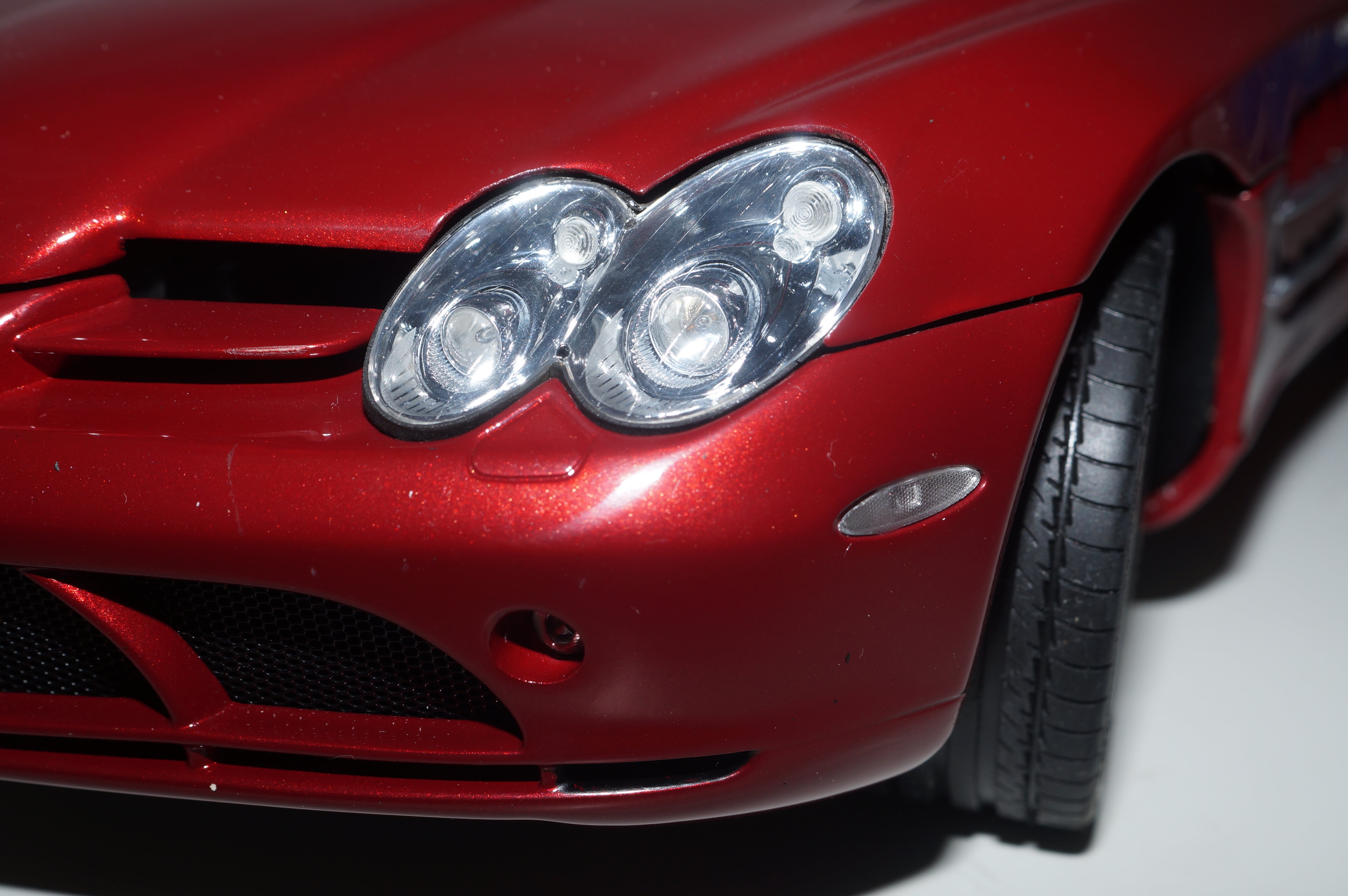 1/12 Mercedes-Benz SLR McLaren 2003 ROT CMC C-006A