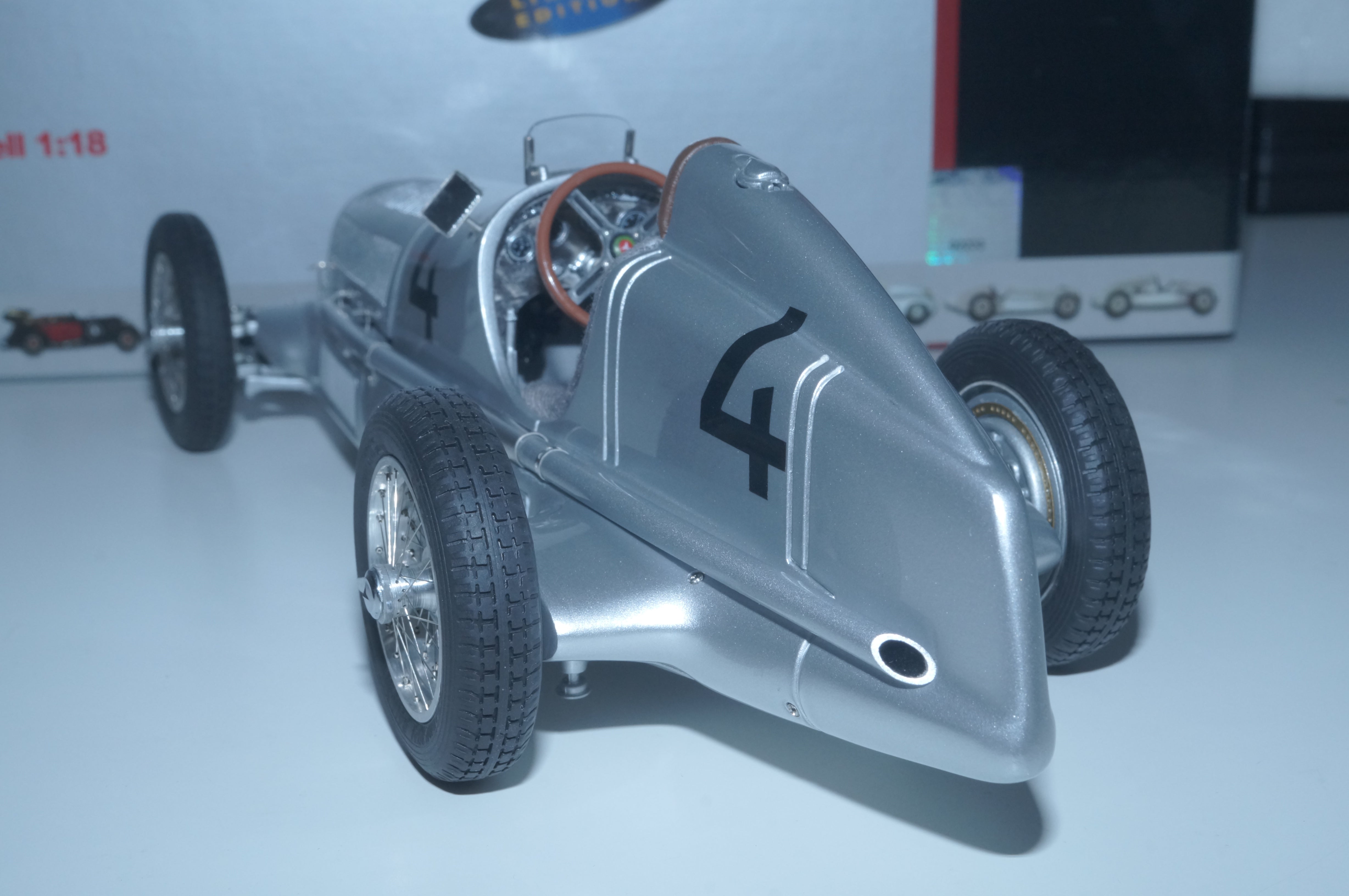 Mercedes-Benz W25 #4 Luigi Fagioli CMC M-104 LE RARITÄT BLACK #4