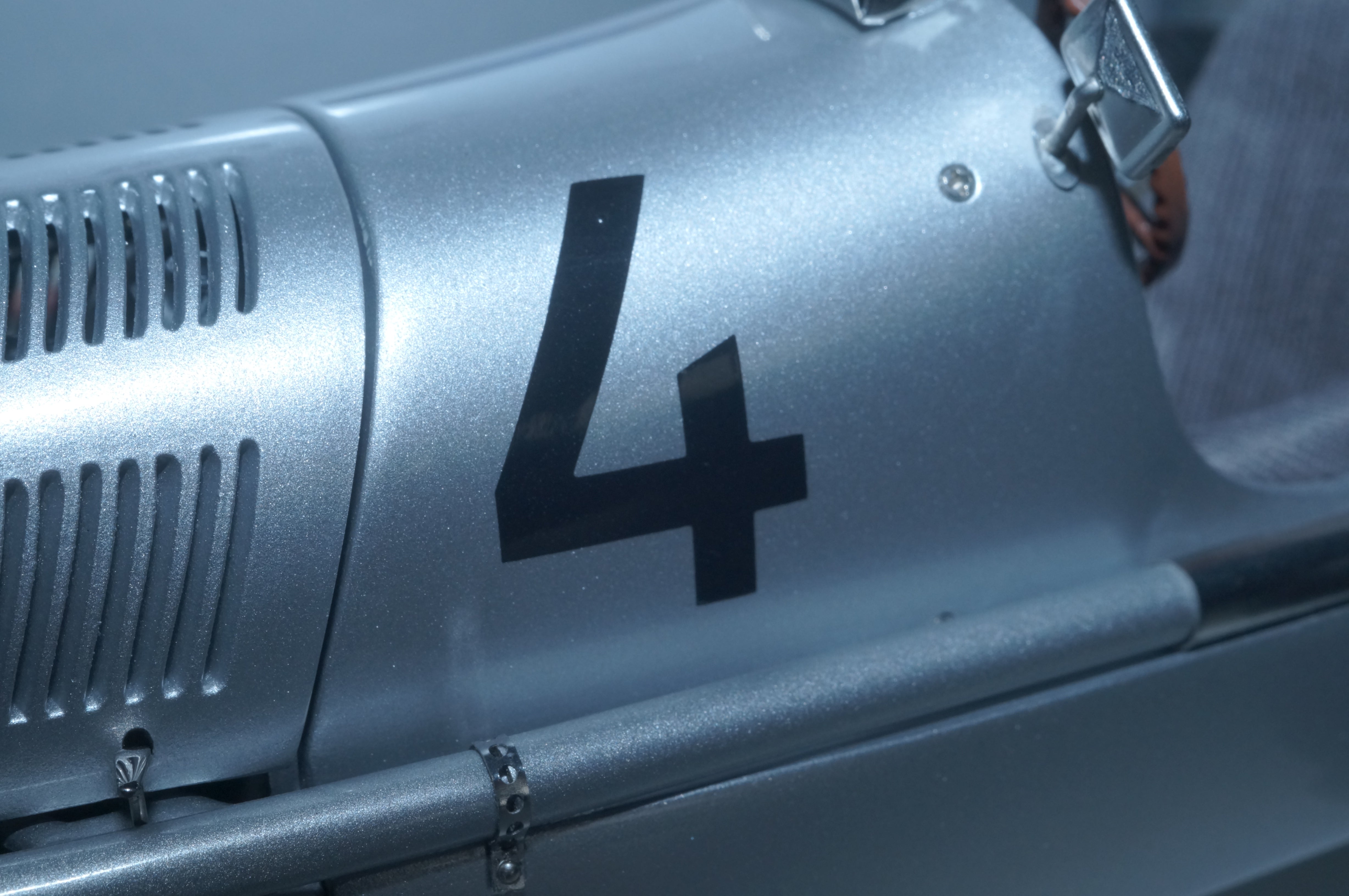 Mercedes-Benz W25 #4 Luigi Fagioli CMC M-104 LE RARITÄT BLACK #4