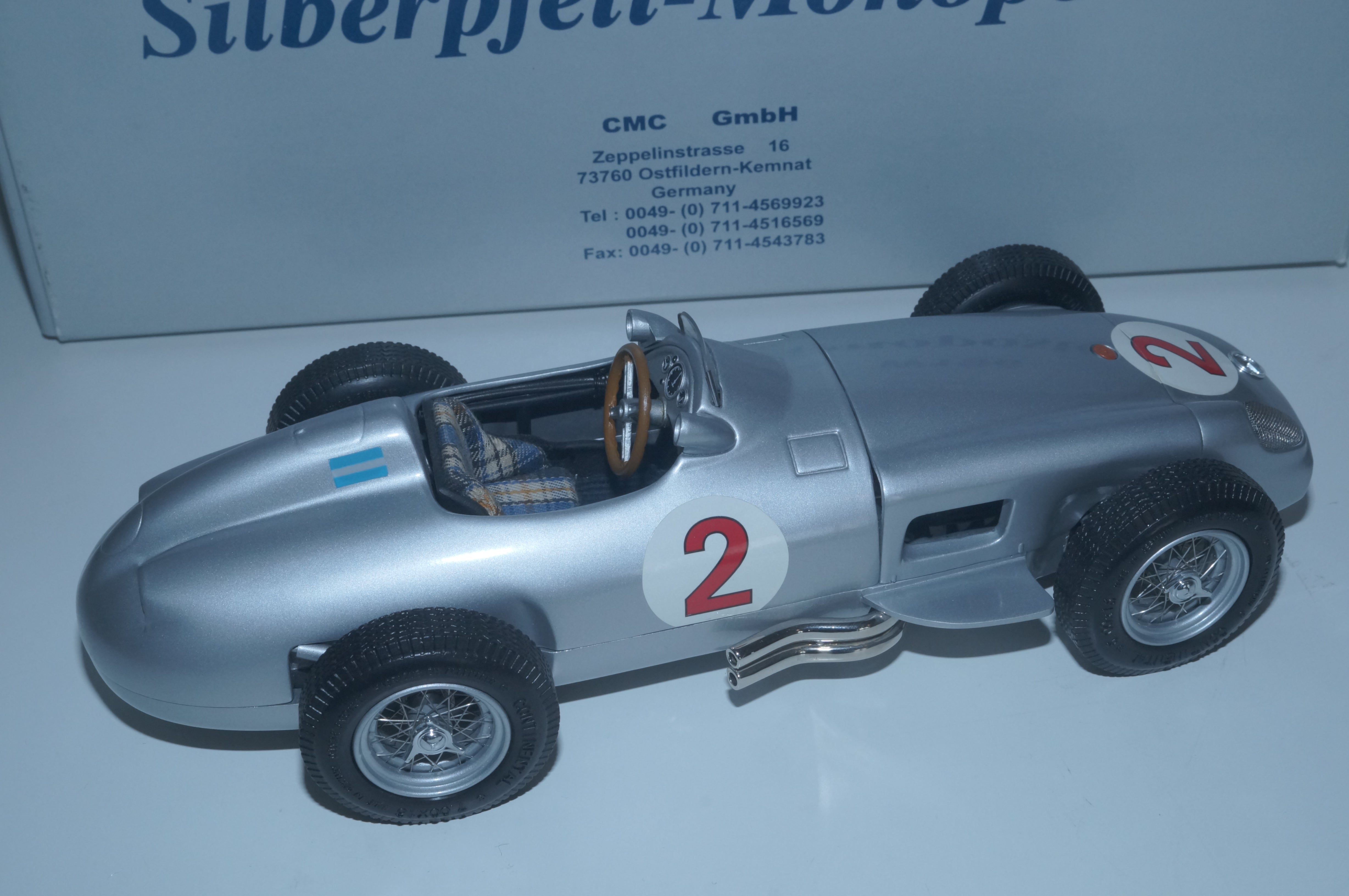 Mercedes-Benz W196 #2 Juan Manuel Fangio CMC M-019 LE 1.000 Stück