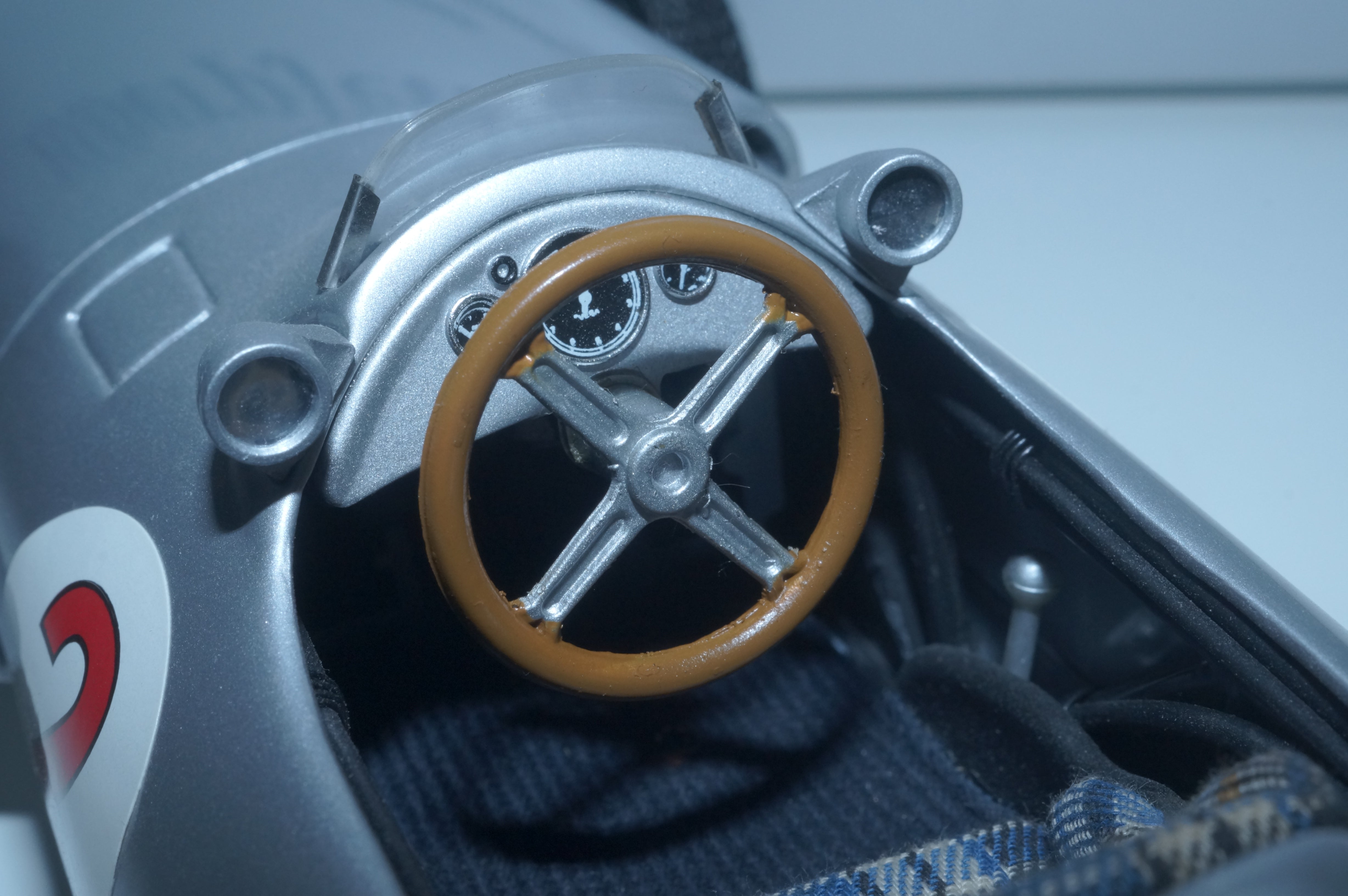 Mercedes-Benz W196 #2 Juan Manuel Fangio CMC M-019 LE 1.000 Stück