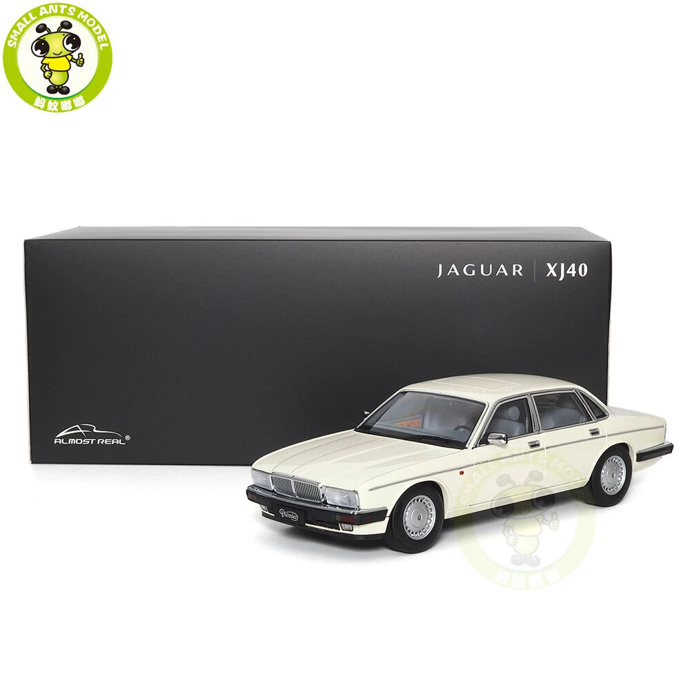 1/18 Jaguar Daimler XJ6 (XJ40) - Glacier White –  ALMOST REAL 810542