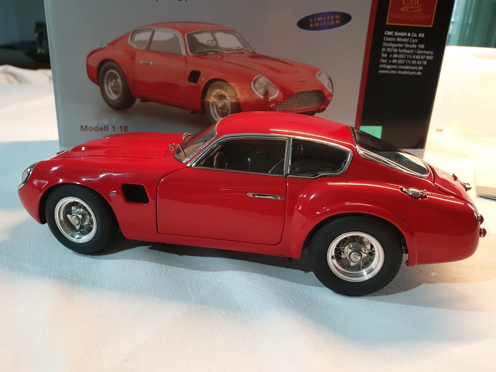 Aston Martin DB4 GT Zagato rot 1961 LE 1000 pcs