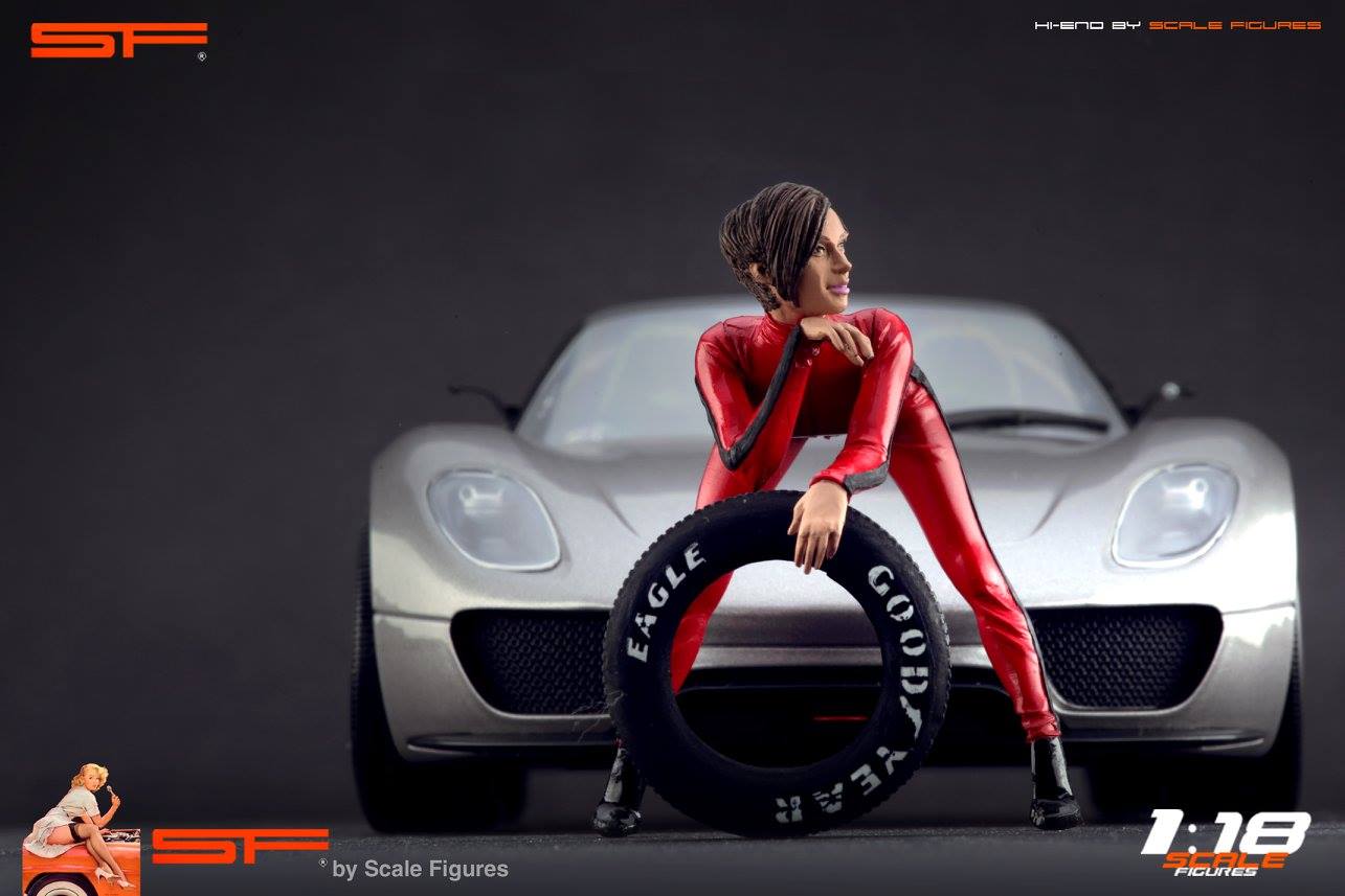 1/18 RACING GIRL red dress von SF Scale Figures - Handarbeit -