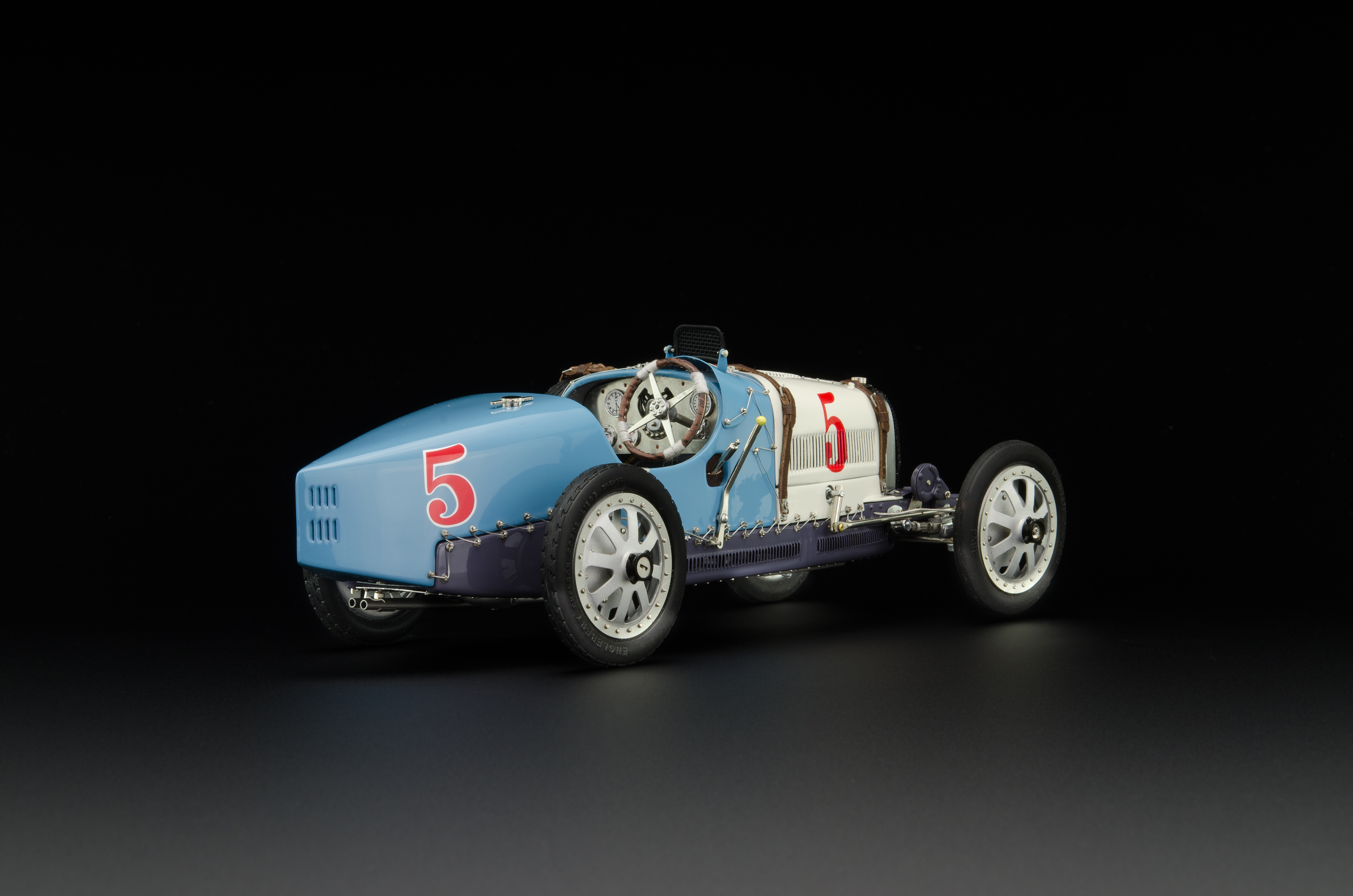 cmc-M-100-013-Bugatti-Nation-Colour-Argentina-03