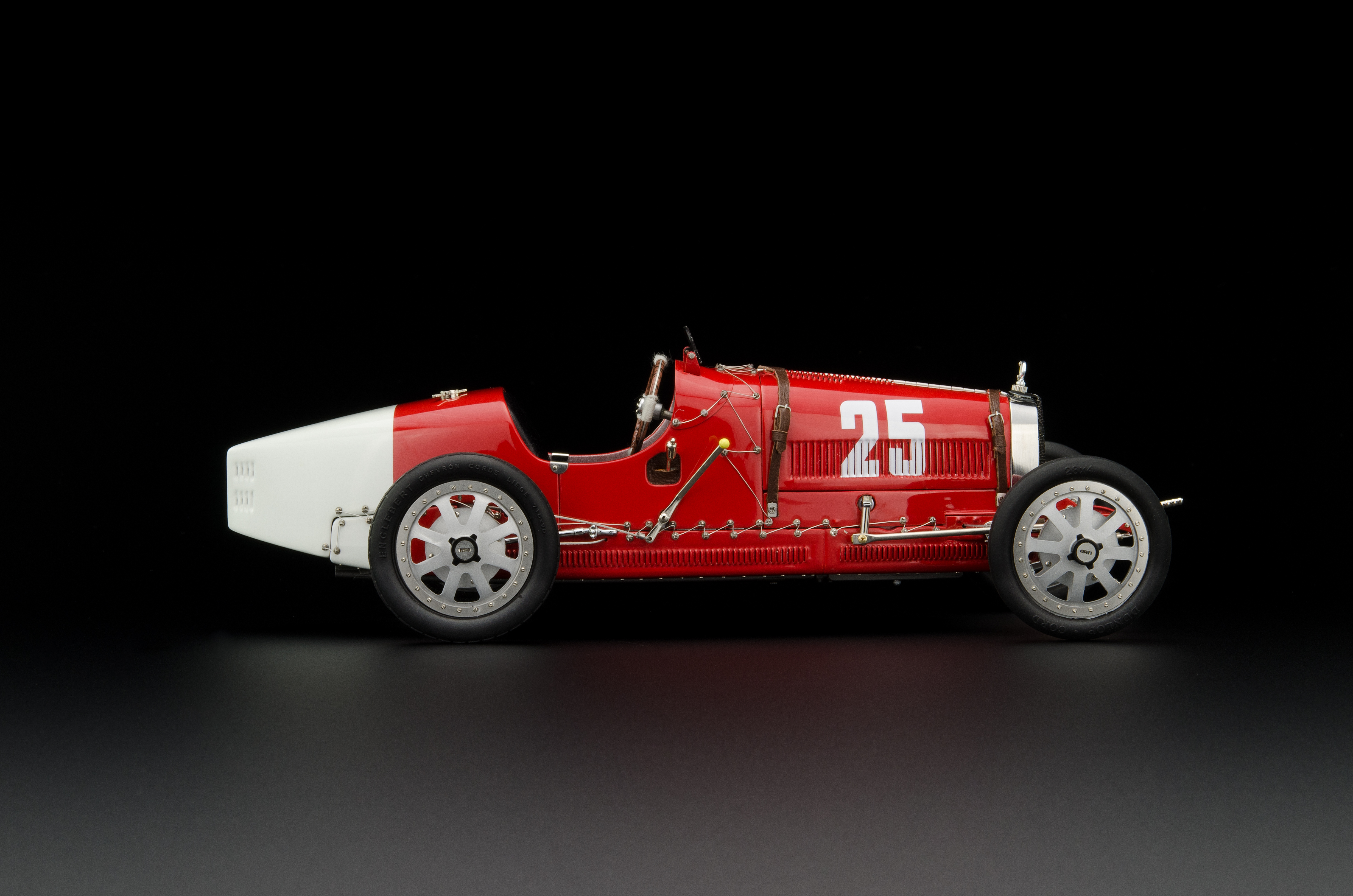 cmc-M-100-009-Bugatti-Nation-Colour-Portugal-01