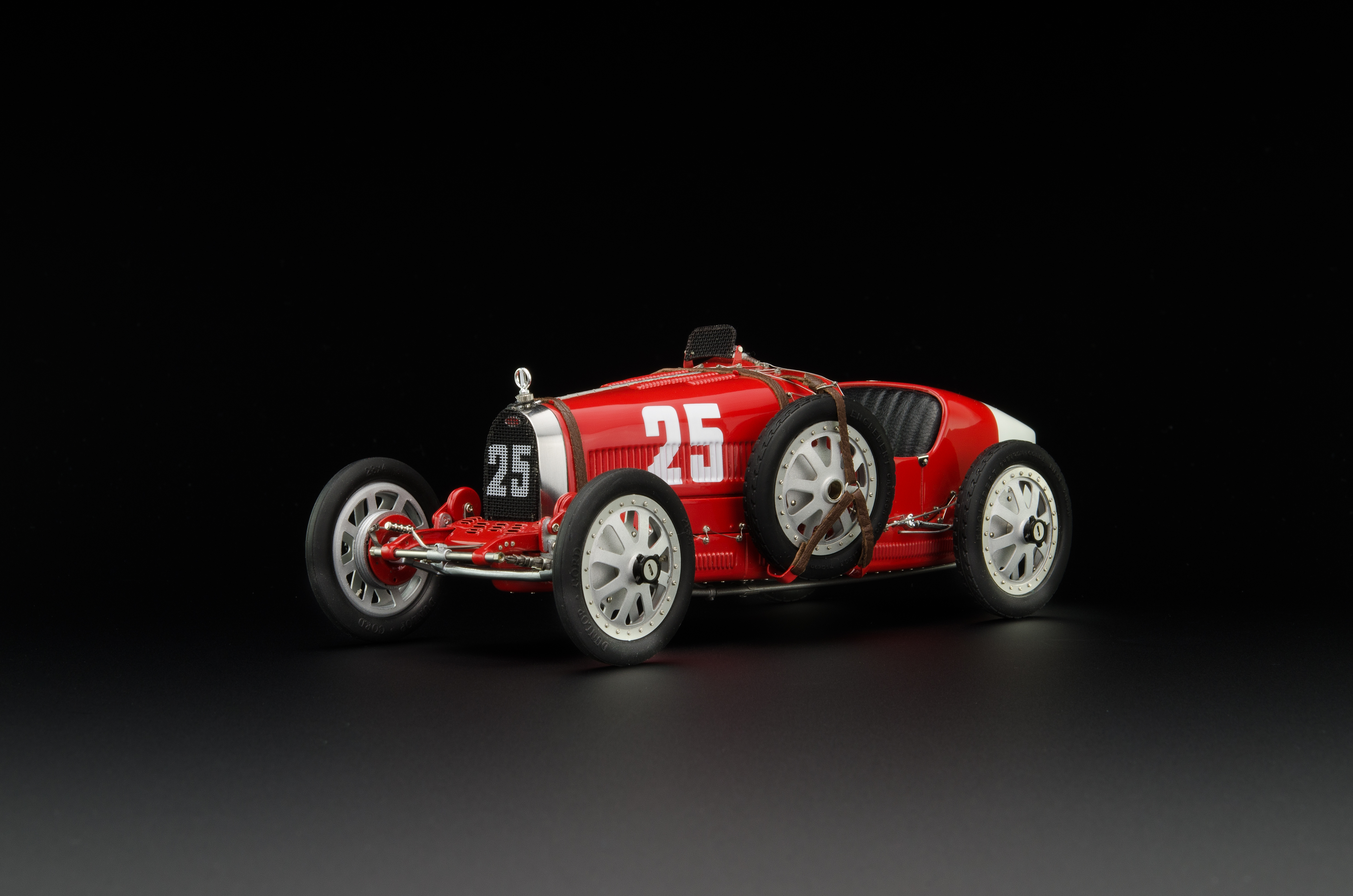 cmc-M-100-009-Bugatti-Nation-Colour-Portugal-02